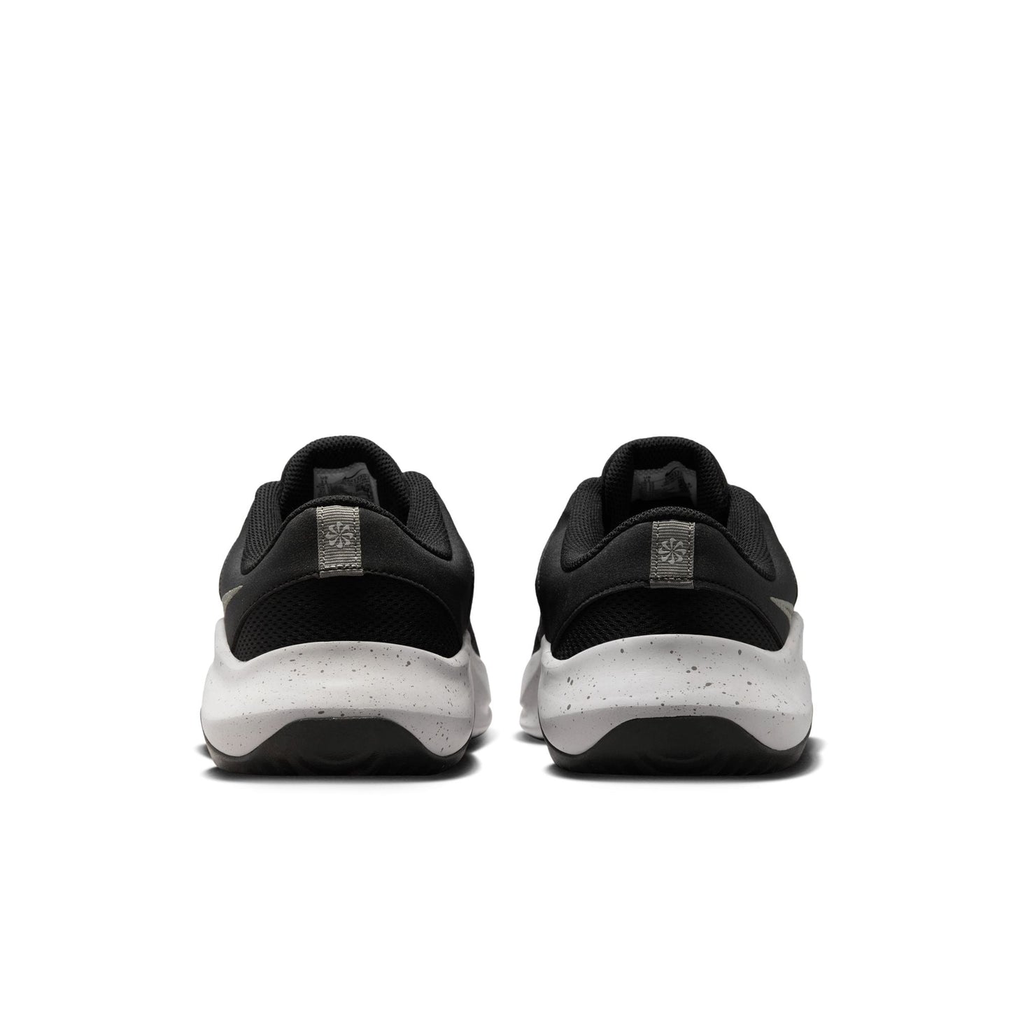 M NIKE LEGEND ESSENTIAL 3 NN | NIKE Men Shoes | Training Shoes