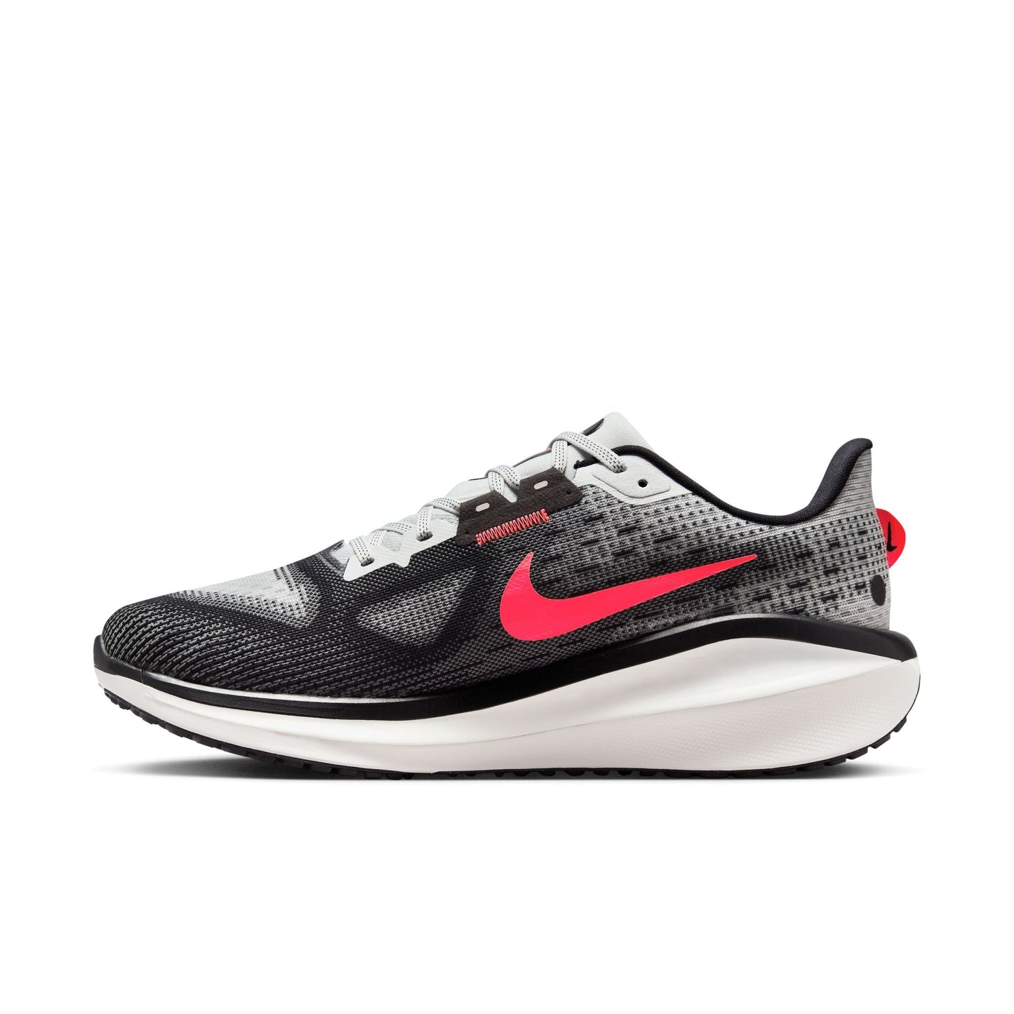 NIKE VOMERO 17 | NIKE Men Shoes | Running Shoes