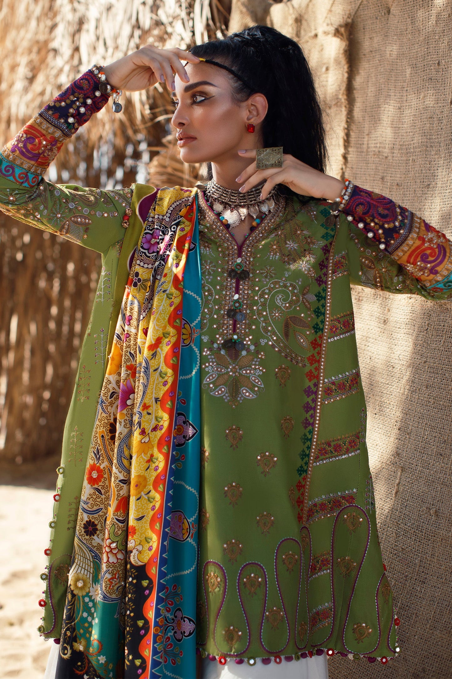 EL22-04 B (MAHROSH) | Elan Lawn 2022 | Unstitched Embroidered Lawn Suit