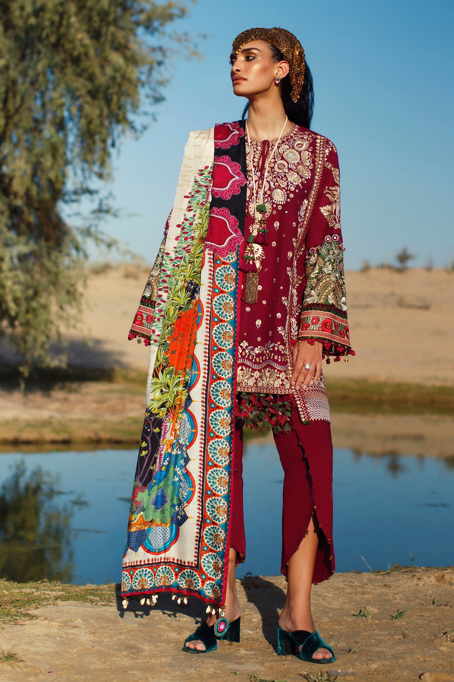 EL22-09 A (NIMA) | Elan Lawn 2022 | Unstitched Embroidered Lawn Suit