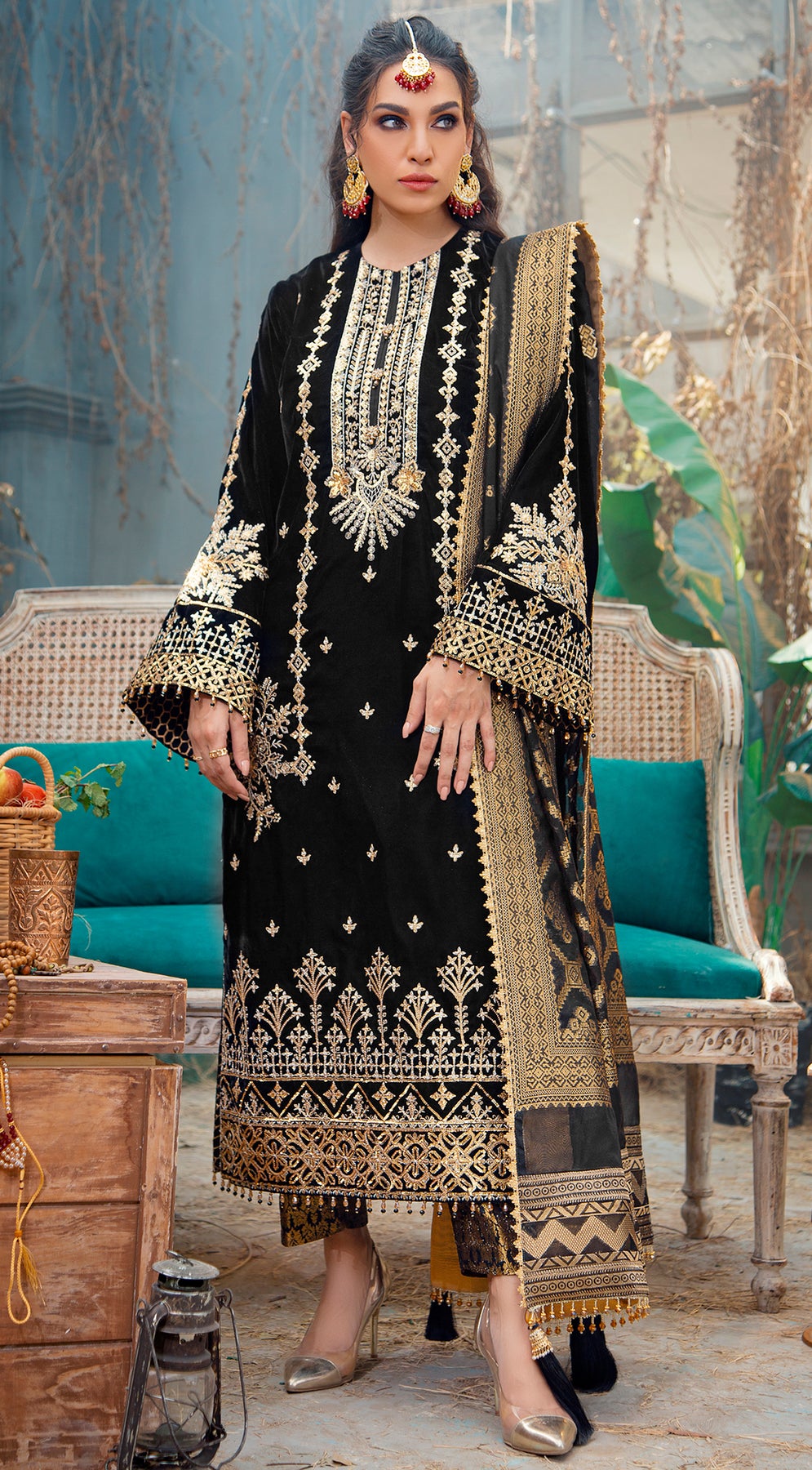 NOELLE VL121-02 | Anaya by Kiran Chaudhry Velour De Fete '21 | Unstitched Embroidered Velvet Suits