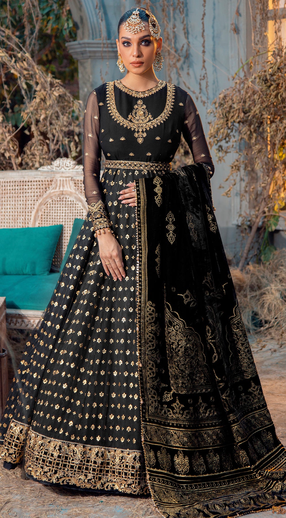 ESMERALDA VL 121-06 | Anaya by Kiran Chaudhry Velour De Fete '21 | Unstitched Embroidered Velvet Suits