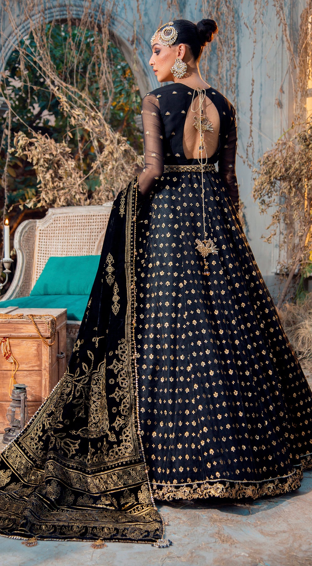 ESMERALDA VL 121-06 | Anaya by Kiran Chaudhry Velour De Fete '21 | Unstitched Embroidered Velvet Suits