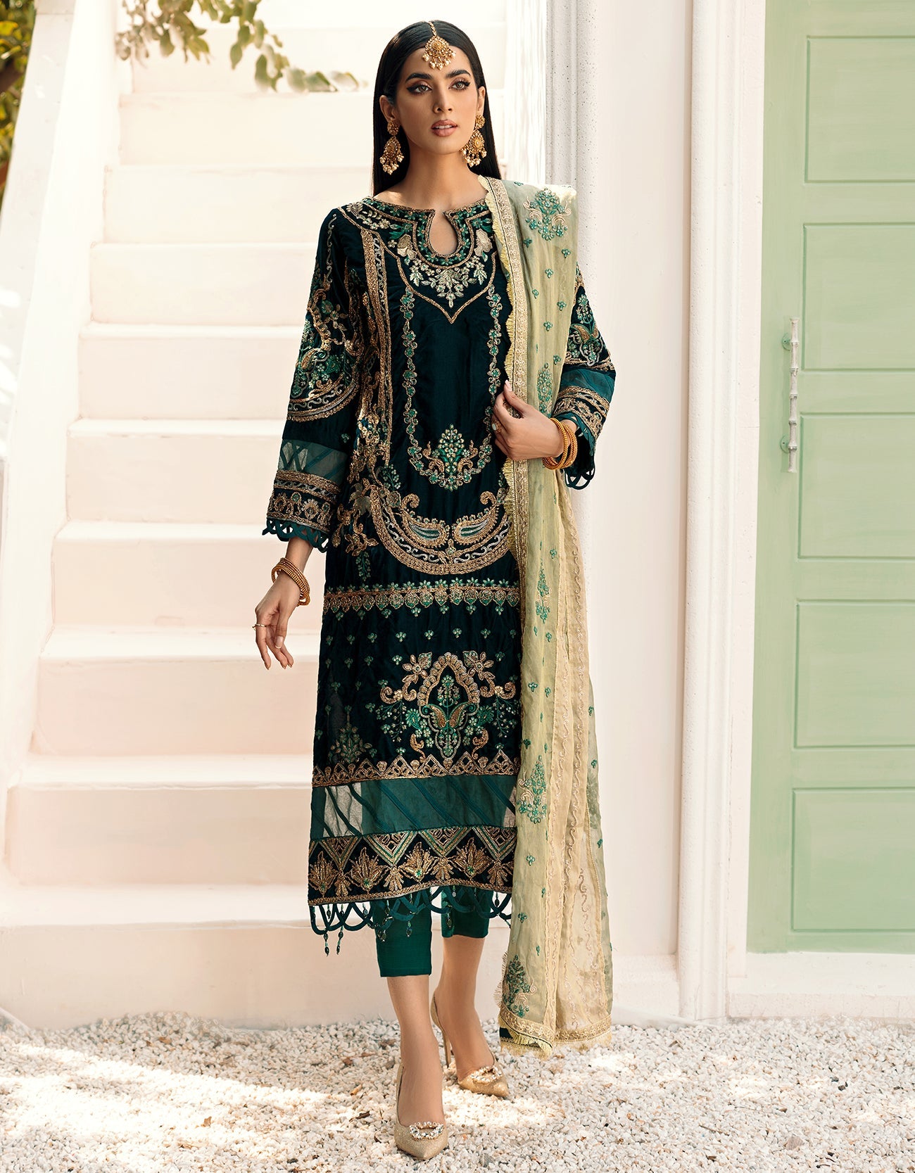 MK-302 | Emaan Adeel Makhmal Collection 2022 | Unstitched & Stitched Embroidered Valvet Suits