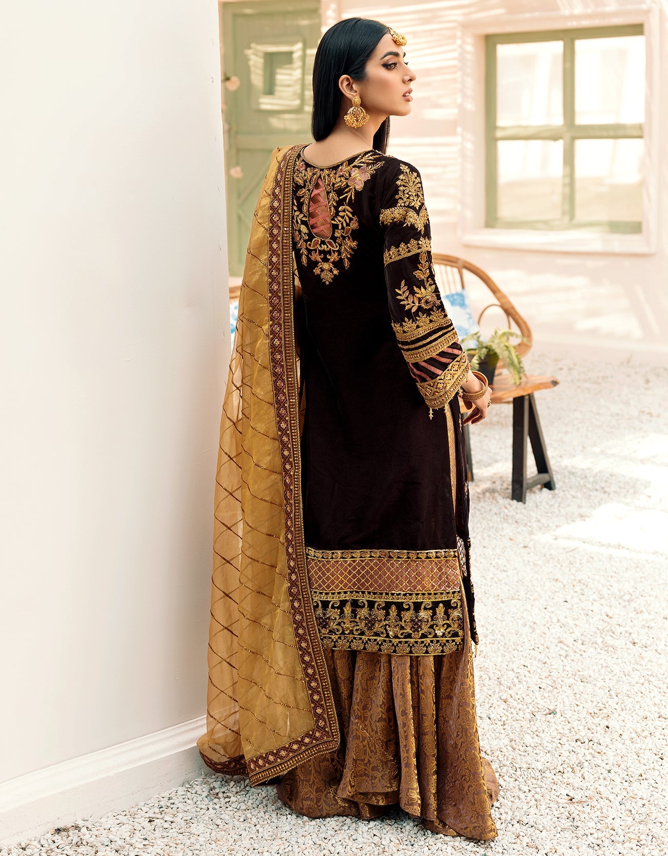 MK-303 | Emaan Adeel Makhmal Collection 2022 | Unstitched & Stitched Embroidered Valvet Suits