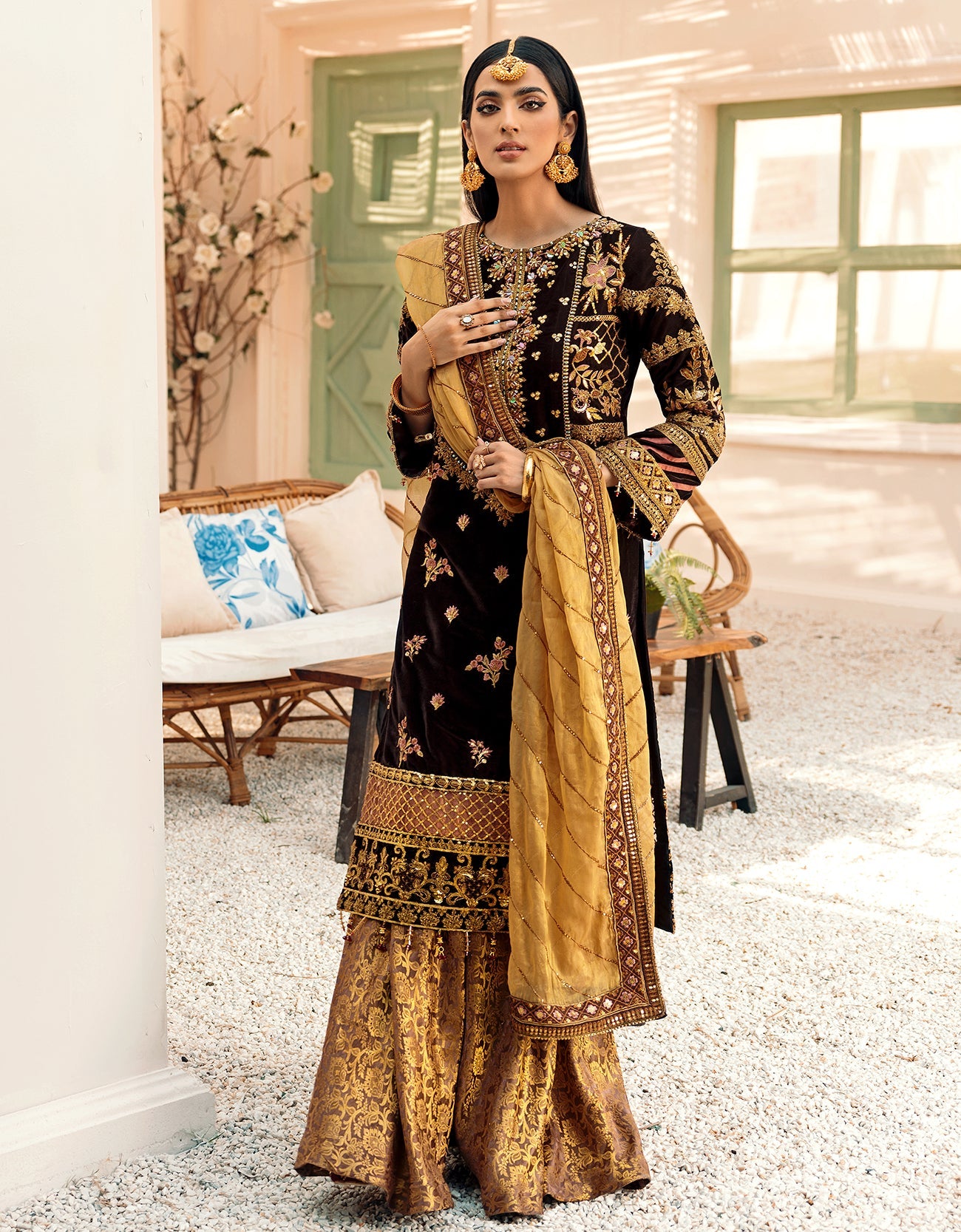 MK-303 | Emaan Adeel Makhmal Collection 2022 | Unstitched & Stitched Embroidered Valvet Suits