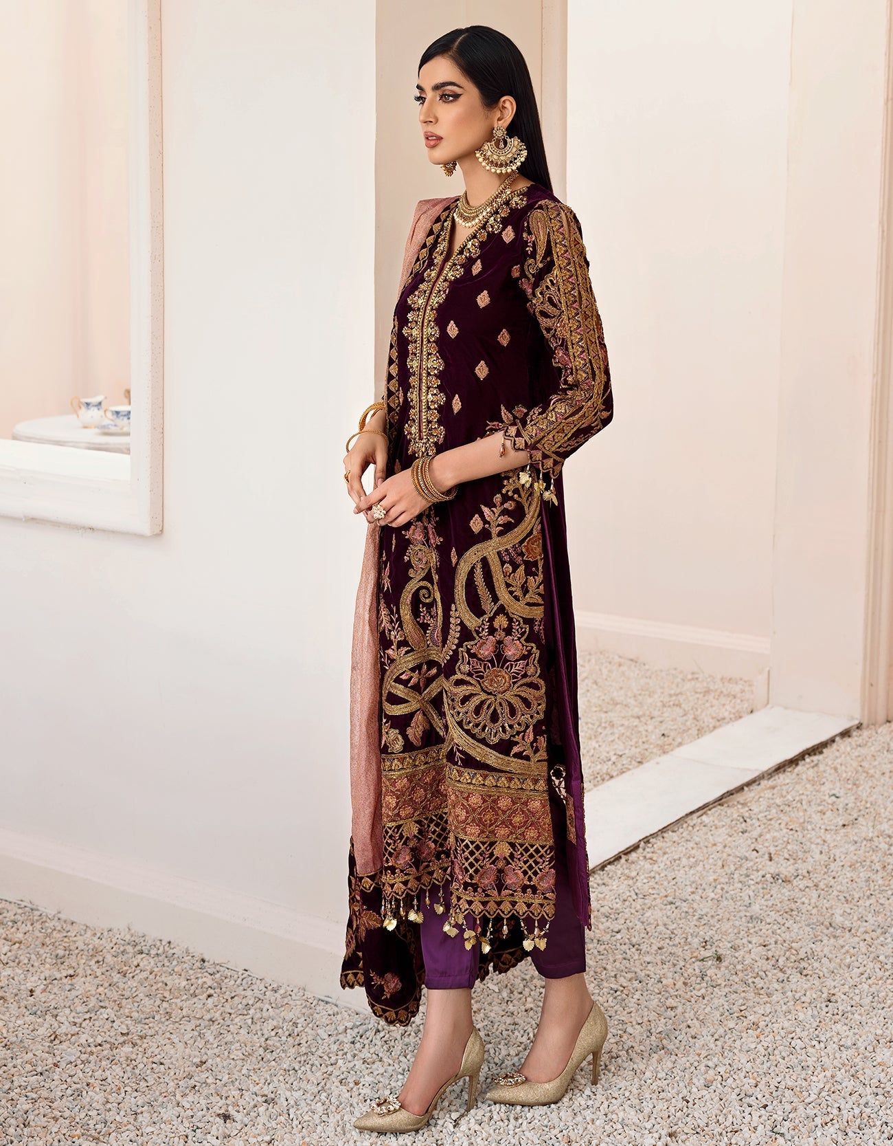 MK-306 | Emaan Adeel Makhmal Collection 2022 | Unstitched & Stitched Embroidered Valvet Suits