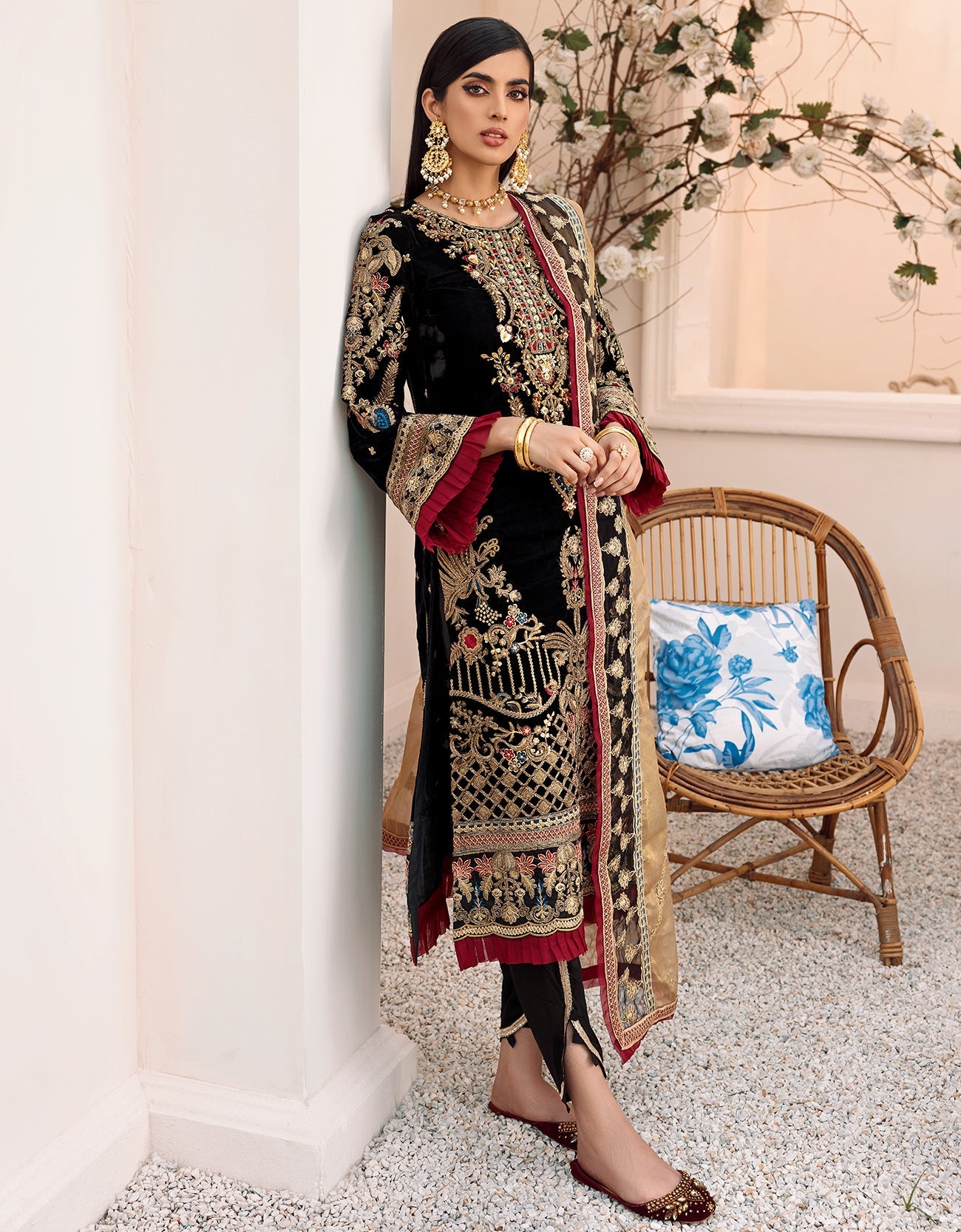 MK-307 | Emaan Adeel Makhmal Collection 2022 | Unstitched & Stitched Embroidered Valvet Suits