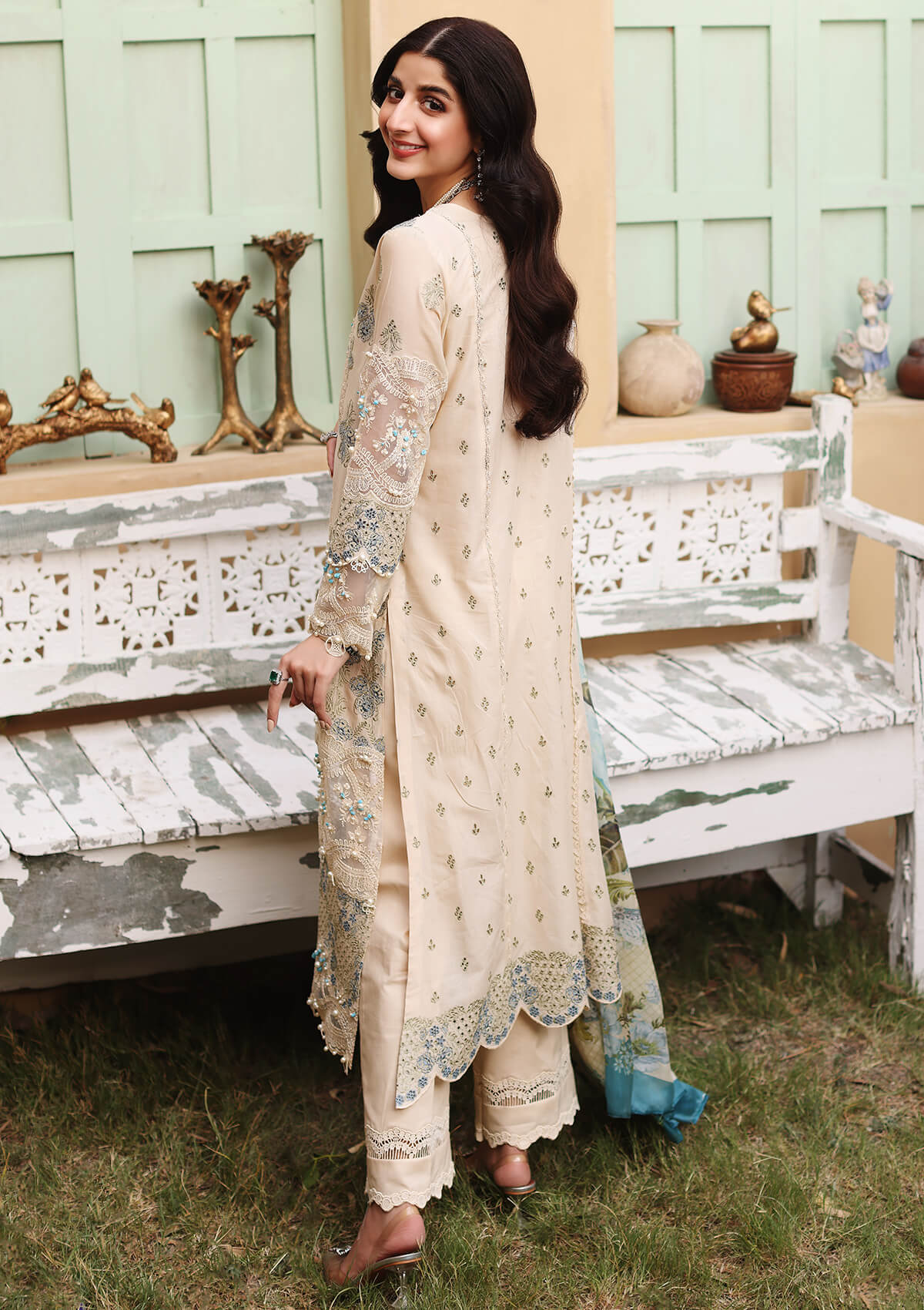 ELF-11 Magnifique | Elaf Luxury Festive Lawn Collection 2022 | Unstitched Embroidered Lawn Suits