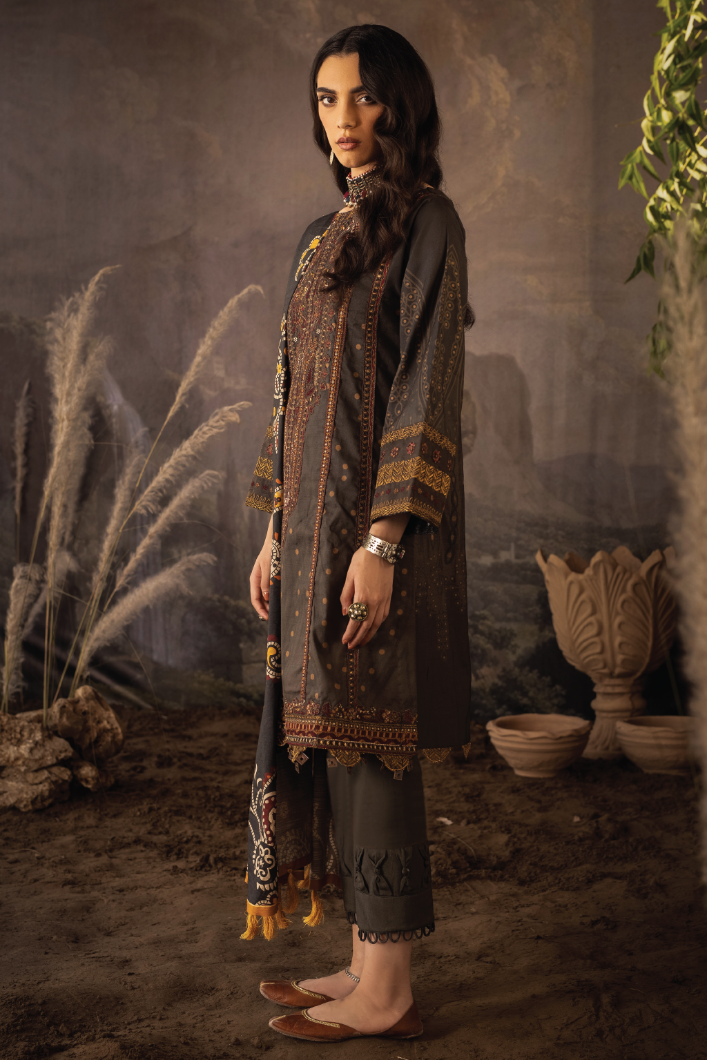 ILC-02 FAWHA - 3PC | Iznik Zarafshan Linen Collection 2021 | Unstitched Embroidered Linen Organza Suits