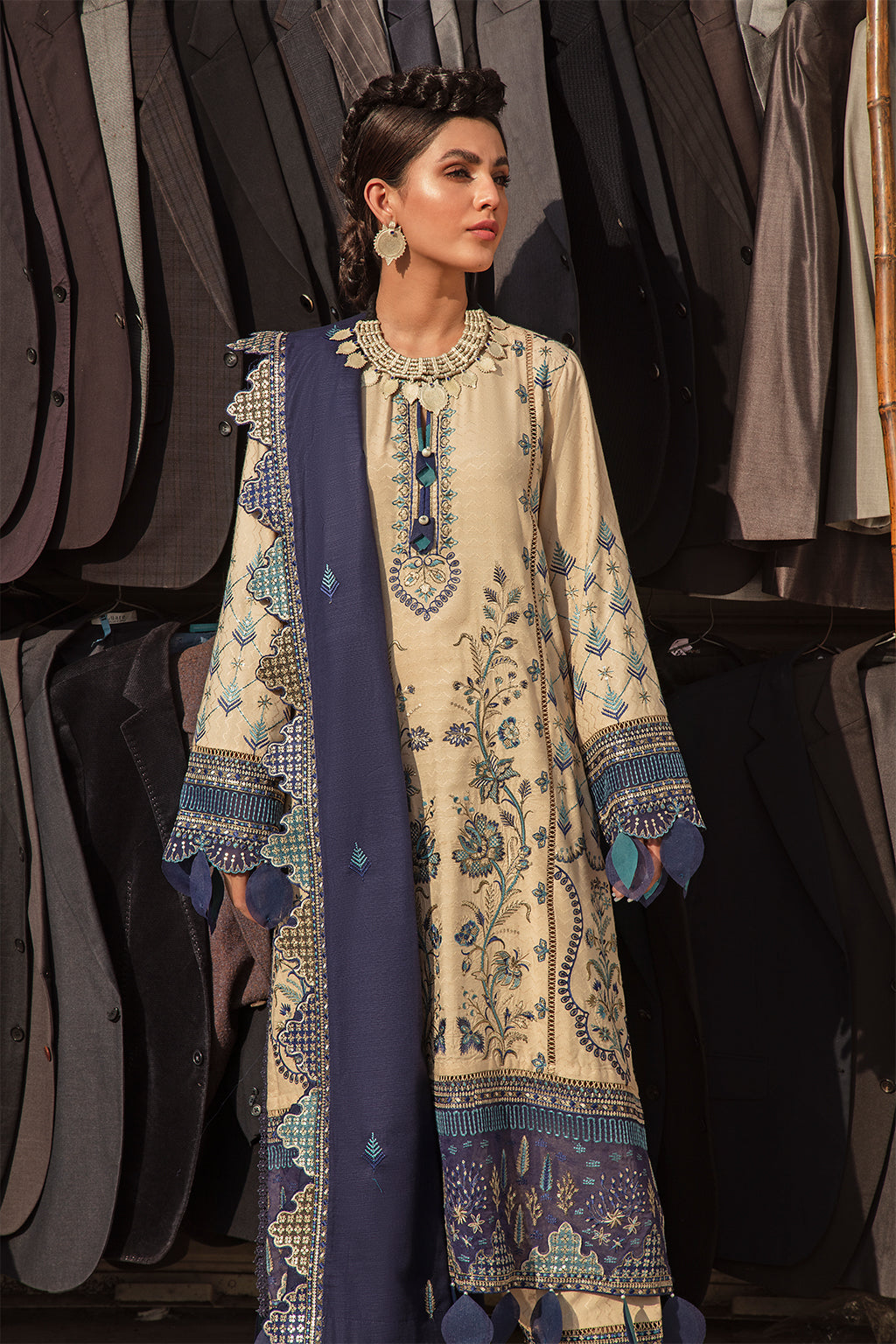 Nureh | Afrozeh Sardiyoon Ki Kahani Winter Collection 2021 | Unstitched Embroidered Khaddar Linen Suits