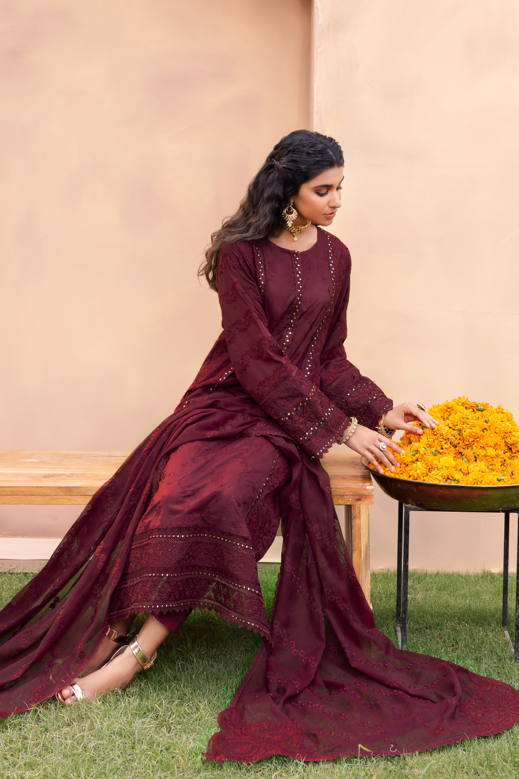 AL-01 Zyra | Iznik Aashiyan Embroidered Unstitched Festive Lawn Collection23