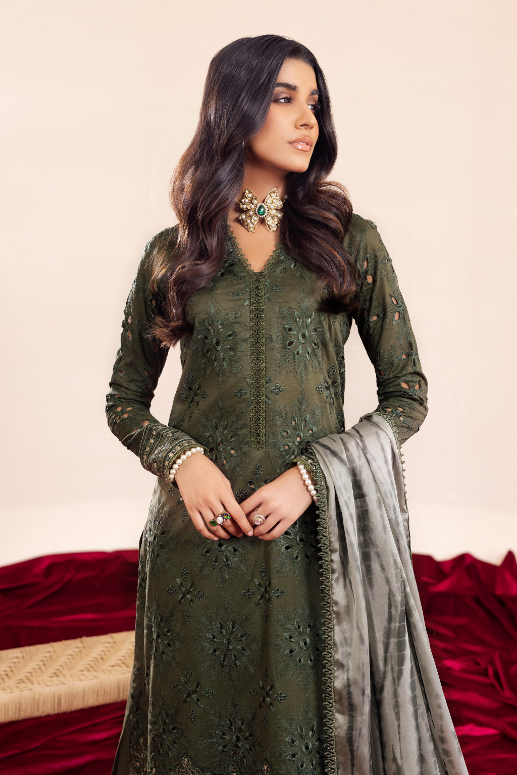 AL-06 Zareen | Iznik Aashiyan Embroidered Unstitched Festive Lawn Collection23