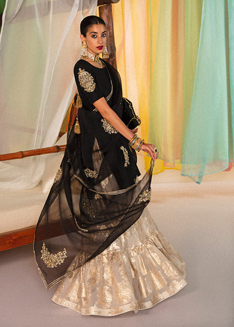Sar | Hussain Rehar Khawab Ghar Eid Luxury Pret RTW Collection 2022 | Stitched Organza Silk Suit