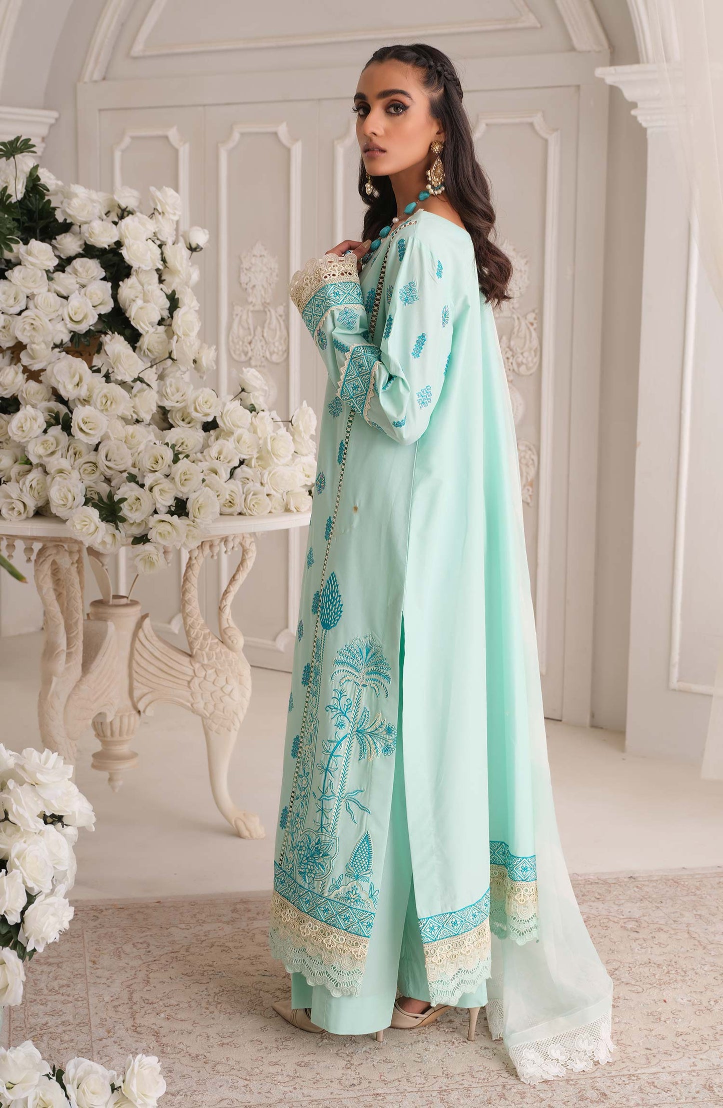 HOLIDAY (MLRD-012) | Maryum N Maria Luxury Pret Eid Edit 2022 | Stitched Ready to Wear Suits