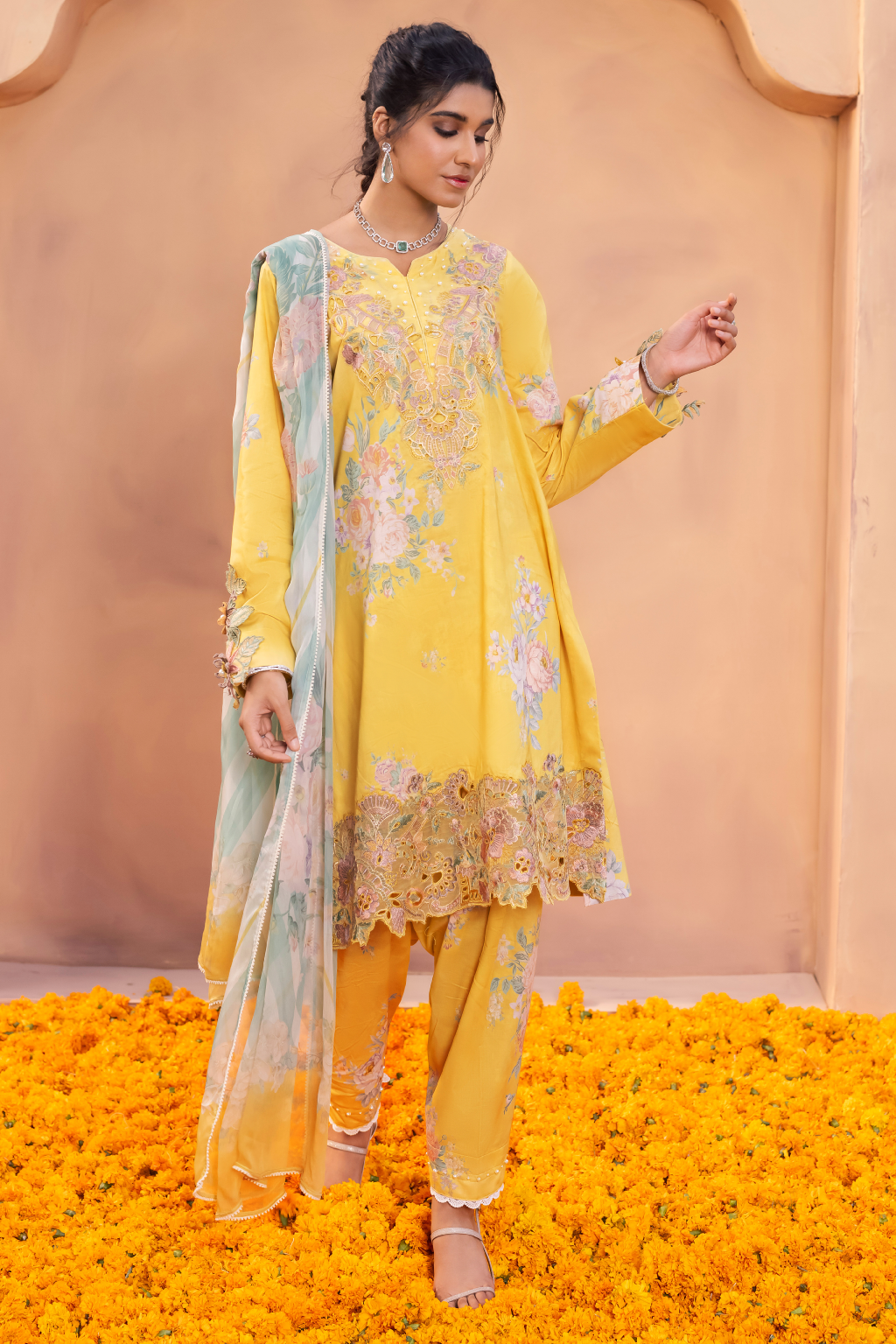 AL-07 Aanisah | Iznik Aashiyan Embroidered Unstitched Festive Lawn Collection23