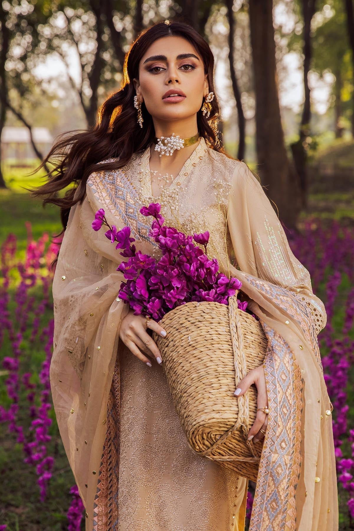 FLOWER GIRL NI-29 | Nureh Blooming Summers Exclusive Luxury Lawn Collection 2022 | Unstitched Embroidered Lawn Suits
