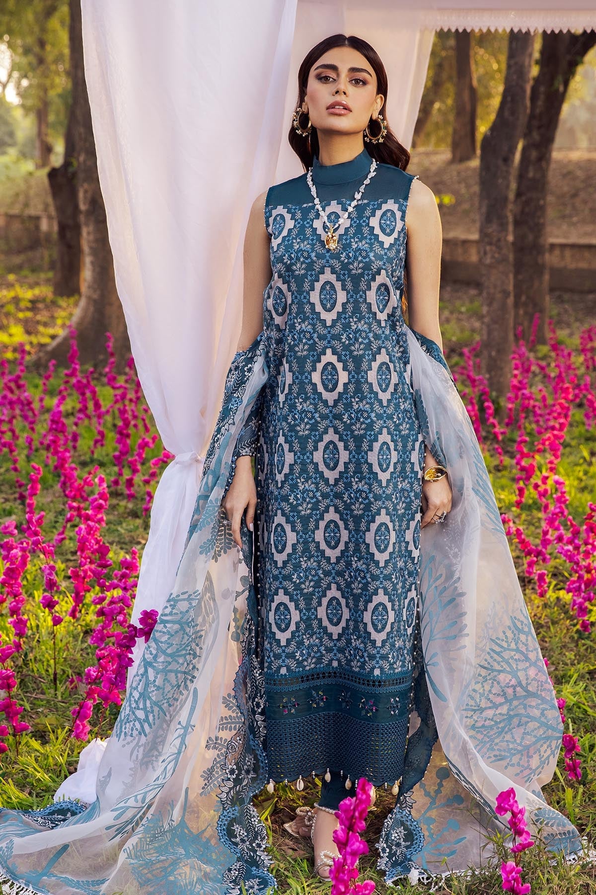 BABY BREATH NI-33 | Nureh Blooming Summers Exclusive Luxury Lawn Collection 2022 | Unstitched Embroidered Lawn Suits