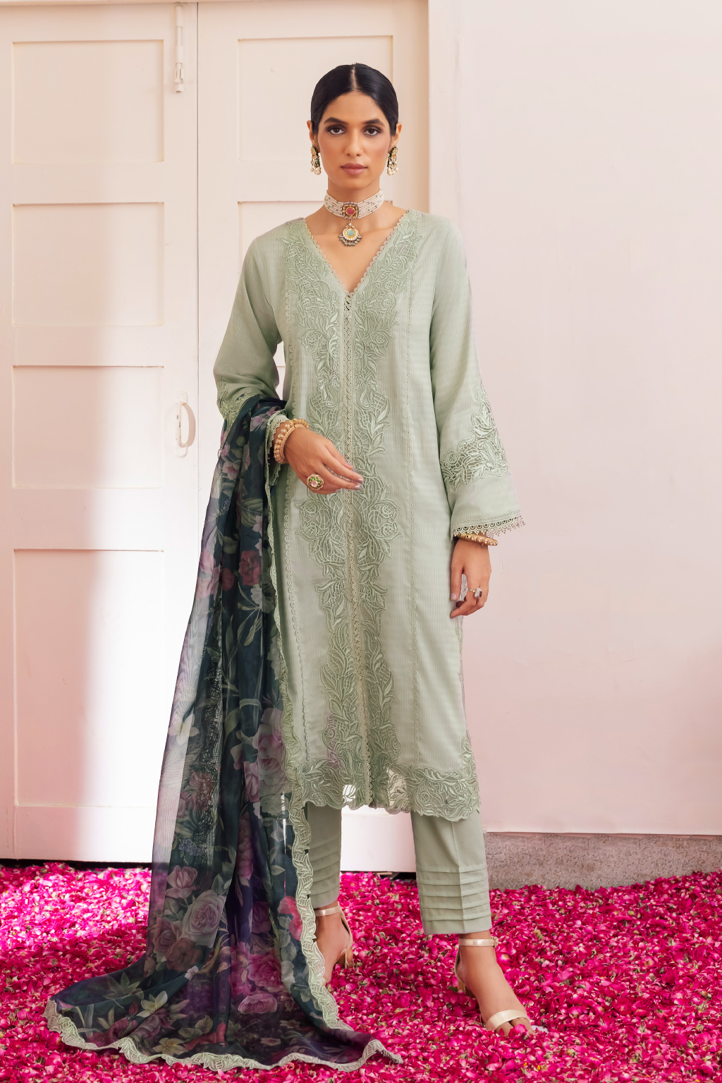 AL-05 Insha | Iznik Aashiyan Embroidered Unstitched Festive Lawn Collection23