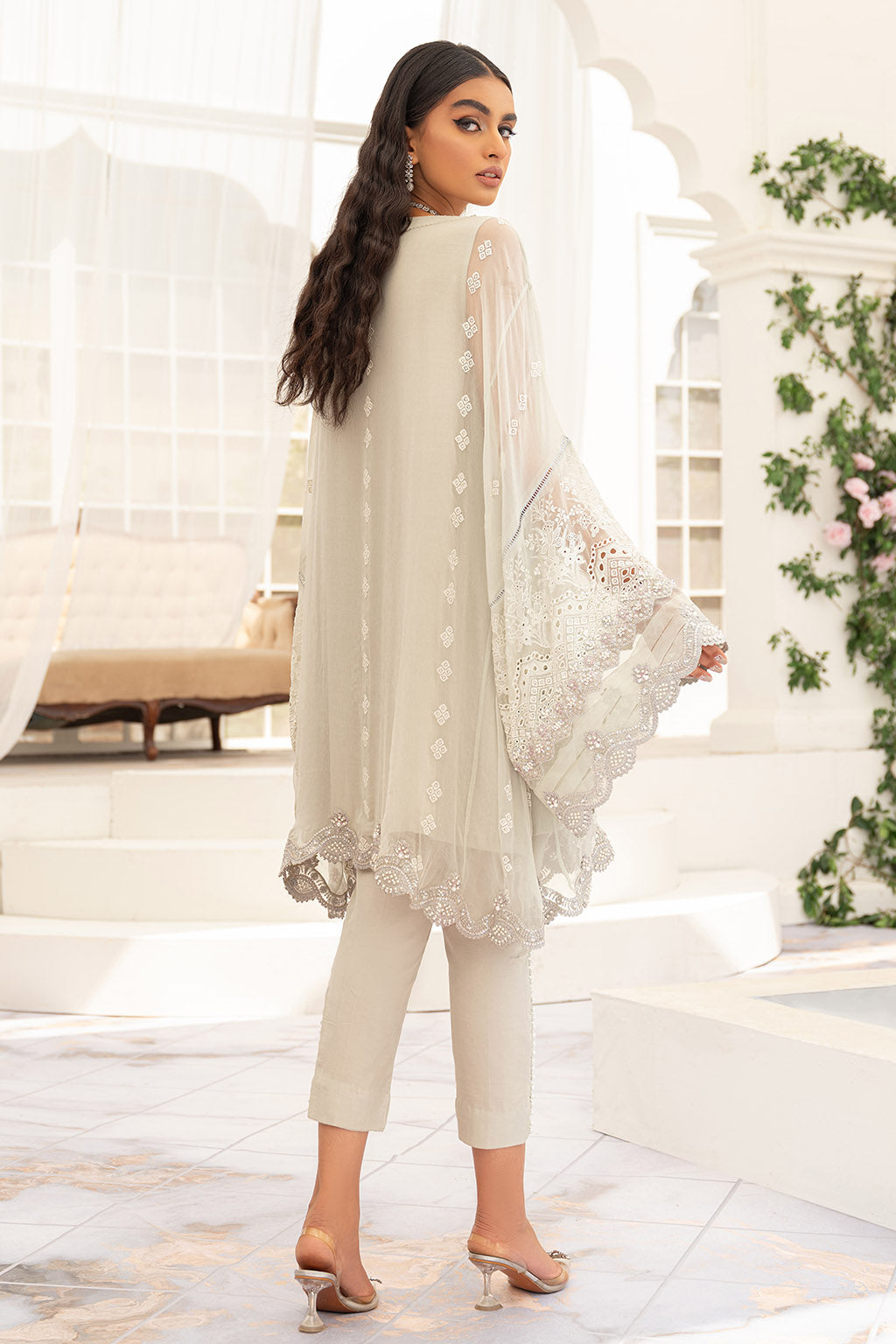 MM-17 | Vanya Mah-E-Meer RTW Stitched Collection