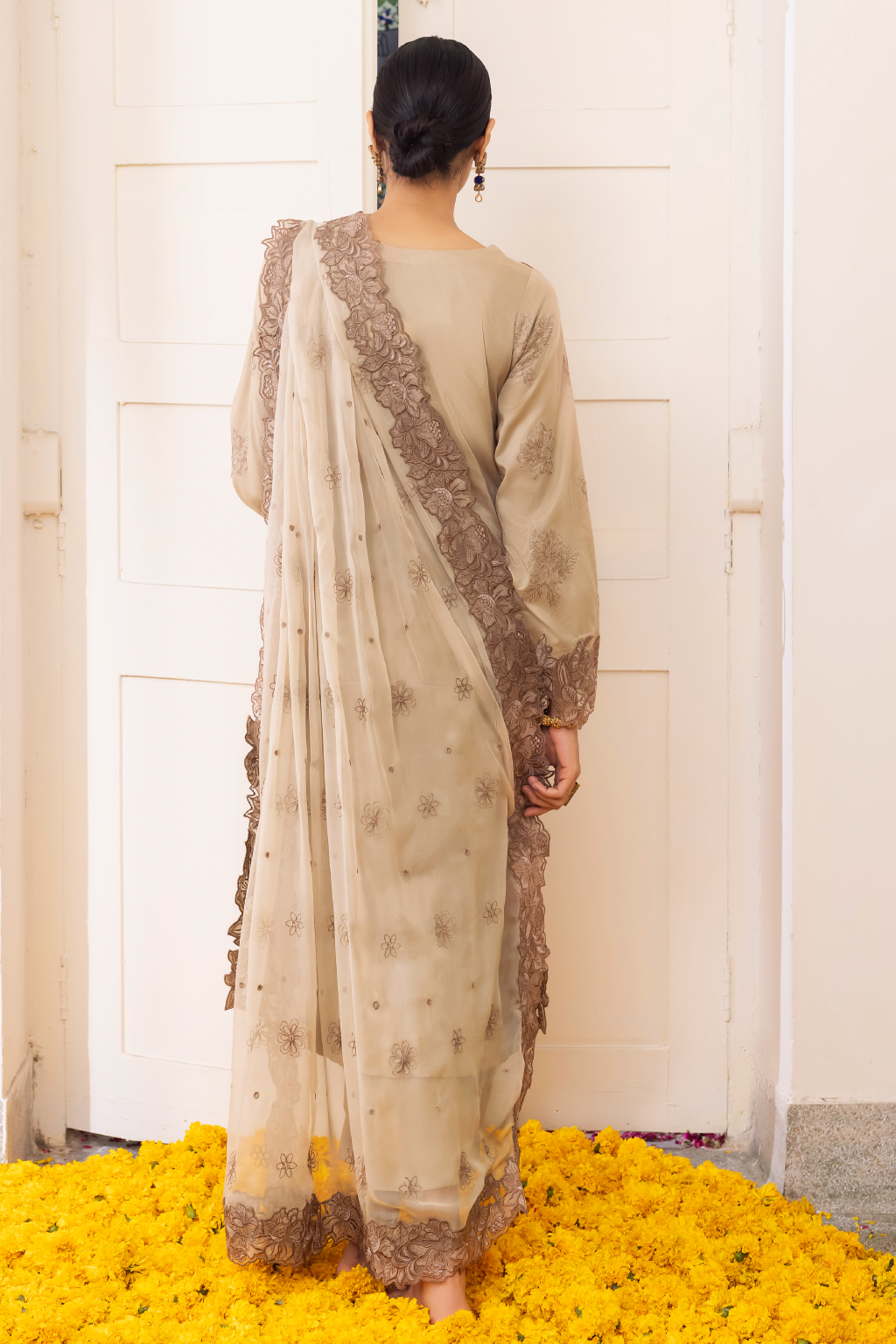 AL-09 Farsana | Iznik Aashiyan Embroidered unstitched Festive Lawn Collection23