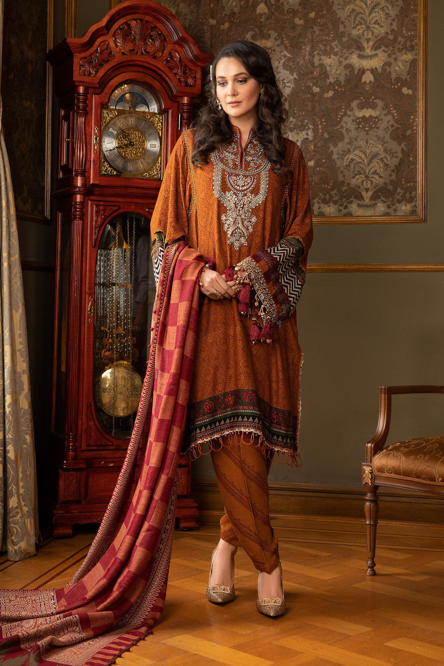 DL-908-Rust | Maria B Winter Linen Unstitched Collection 2021 | Unstitched Embroidered Linen Suits