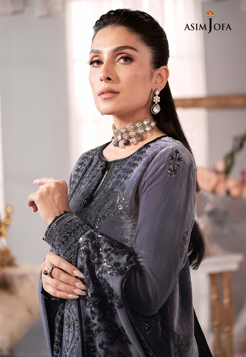 AJAM-05 | The Ayeza Edit by Asim Jofa Makhmal Royal Velvet Winter Collection 2022 | Unstitched Embroidered Velvet Suits
