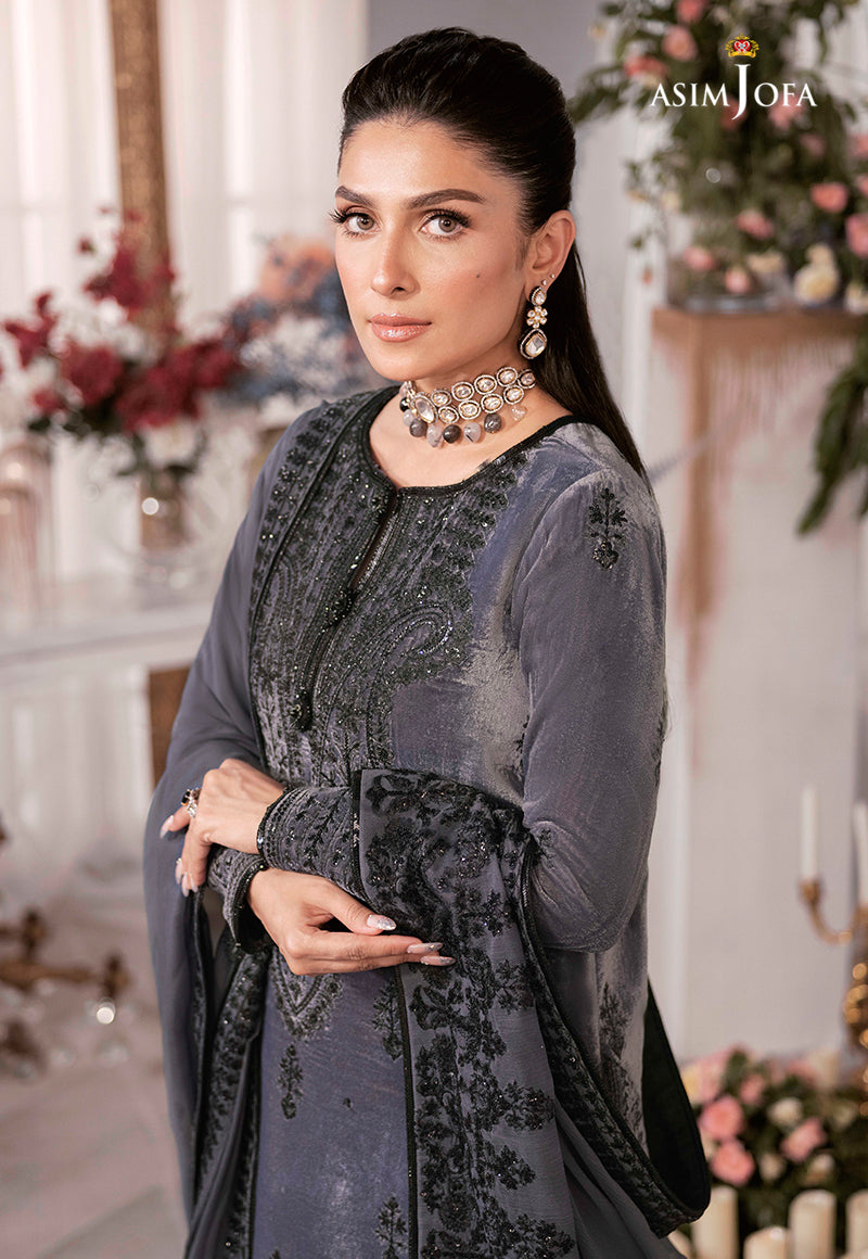 AJAM-05 | The Ayeza Edit by Asim Jofa Makhmal Royal Velvet Winter Collection 2022 | Unstitched Embroidered Velvet Suits