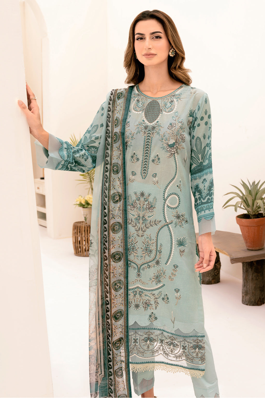 Y-709 | Ramsha Riwayat Luxury Lawn Vol 7 Collection | Unstitched Lawn Embroidered Suits