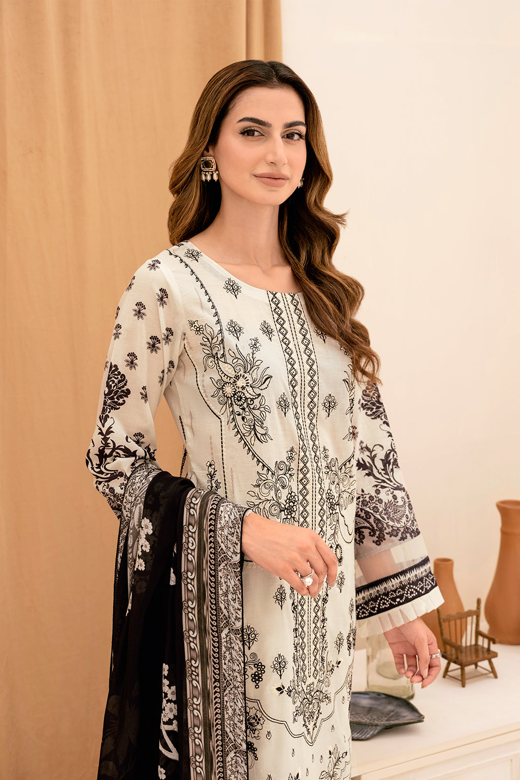 Y-704 | Ramsha Riwayat Luxury Lawn Vol 7 Collection | Unstitched Lawn Embroidered Suits