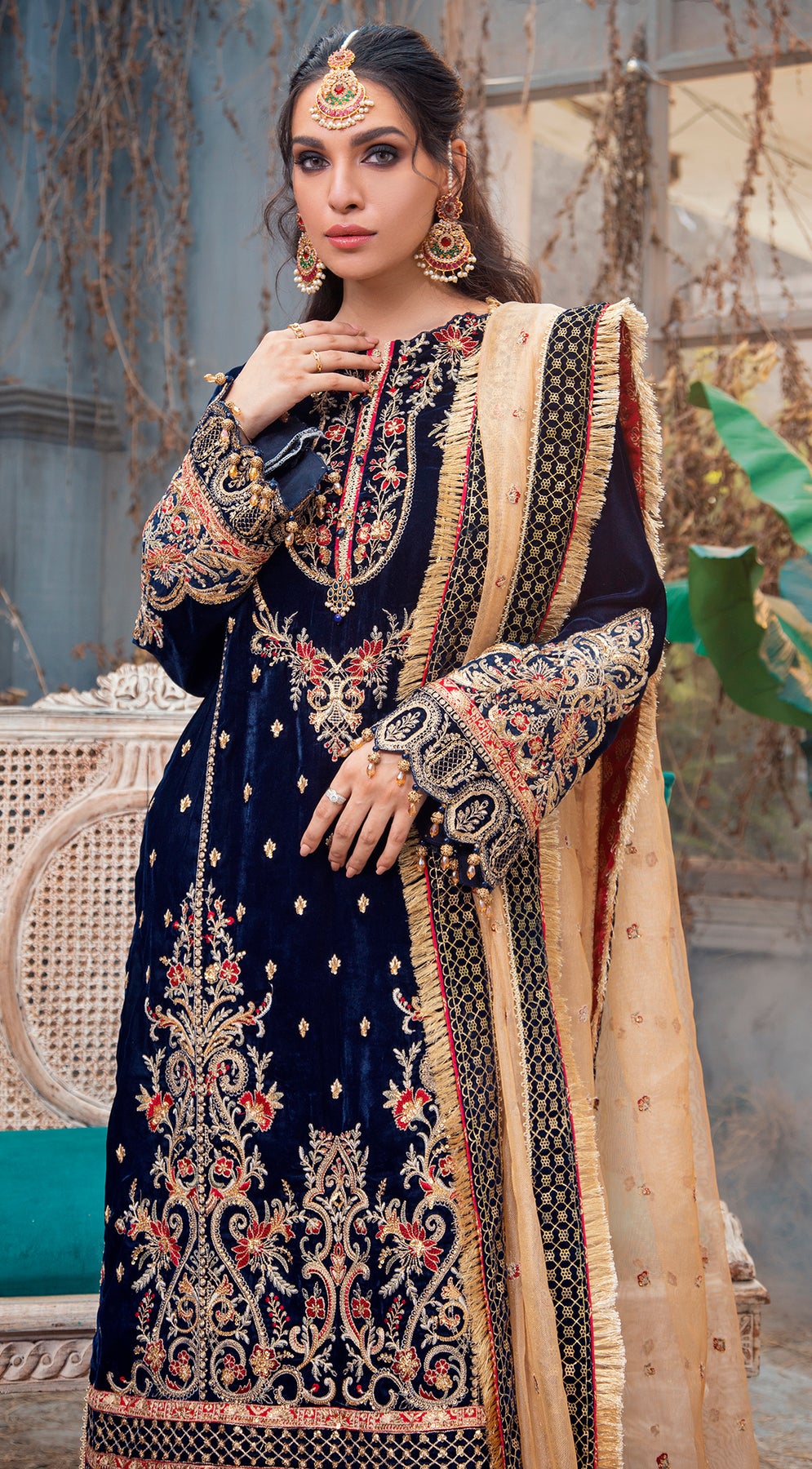 VIVARIA VL121-01 | Anaya by Kiran Chaudhry Velour De Fete '21 | Unstitched Embroidered Velvet Suits