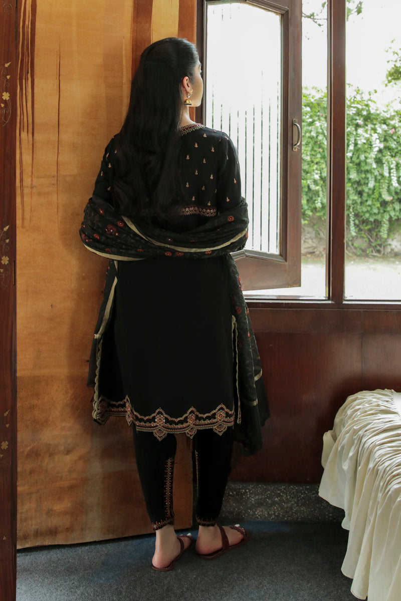 AQ-01 ZAREEN | Qalamkar Qline Dastak Summer Collection 2022 | Unstitched Embroidered Lawn Suits