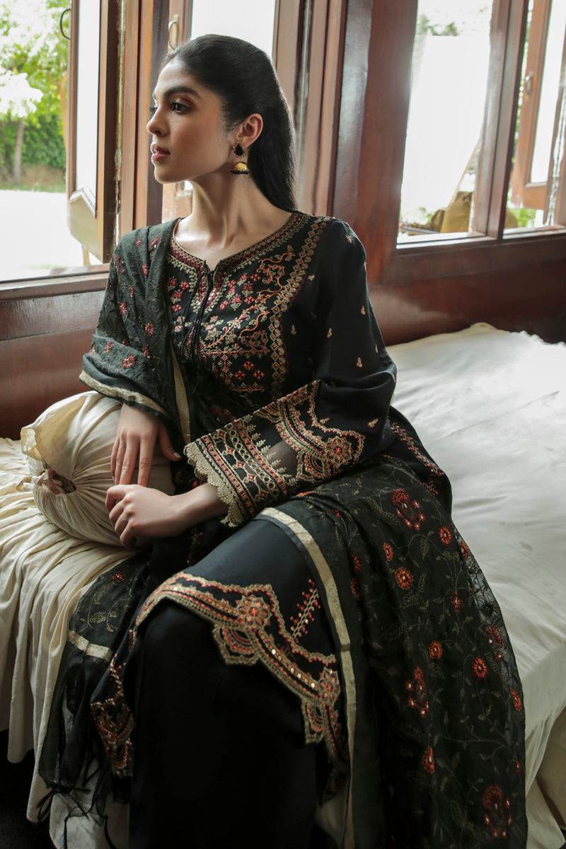 AQ-01 ZAREEN | Qalamkar Qline Dastak Summer Collection 2022 | Unstitched Embroidered Lawn Suits