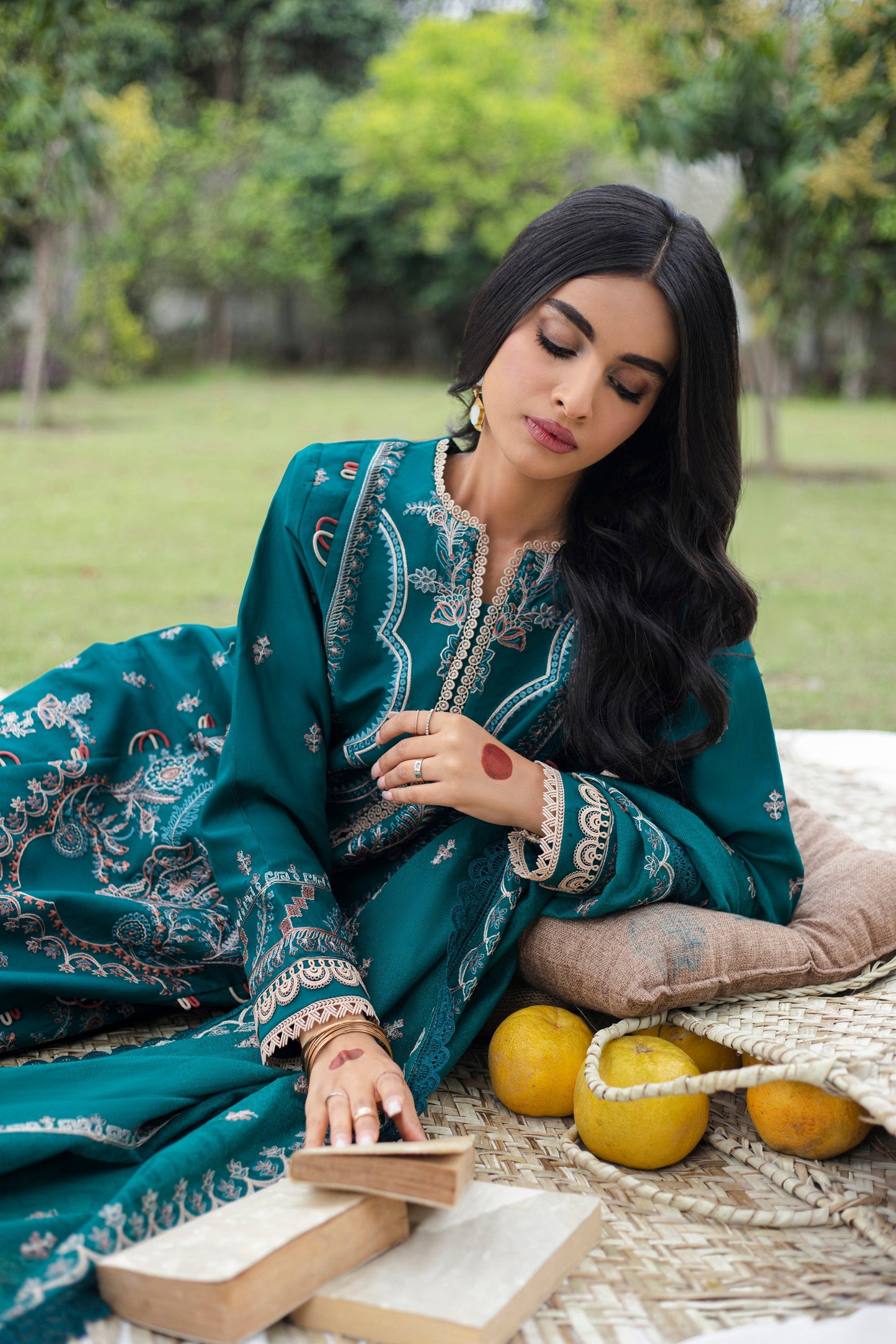 EE-7B | Florent Eid Edit 2 - Luxury Chikankari Collection 23