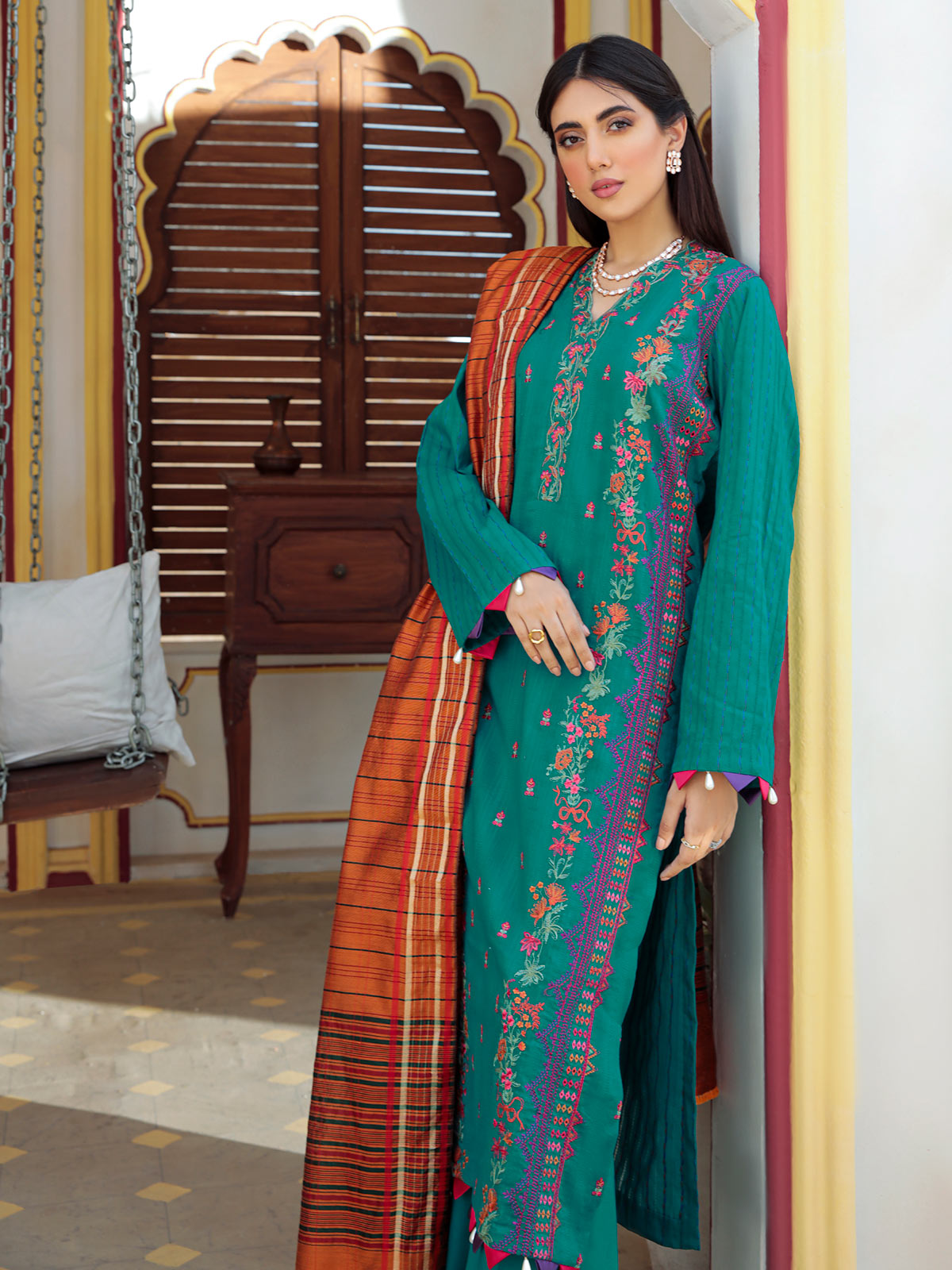Nissa Festive By RajBari '22 D#02 | Unstitched Embroidered Jacquard Suit