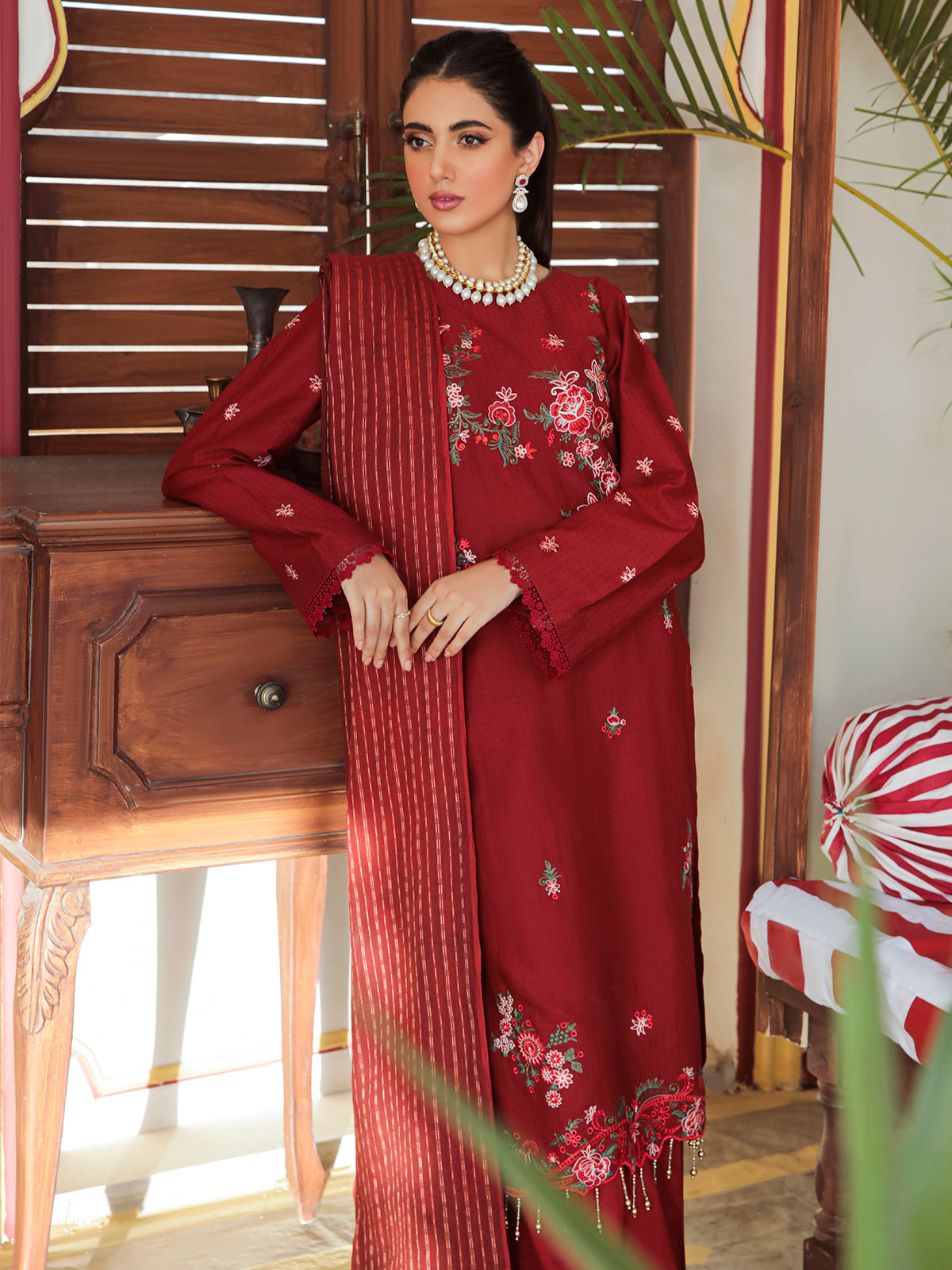 Nissa Festive By RajBari '22 D#04 | Unstitched Embroidered Jacquard Suit