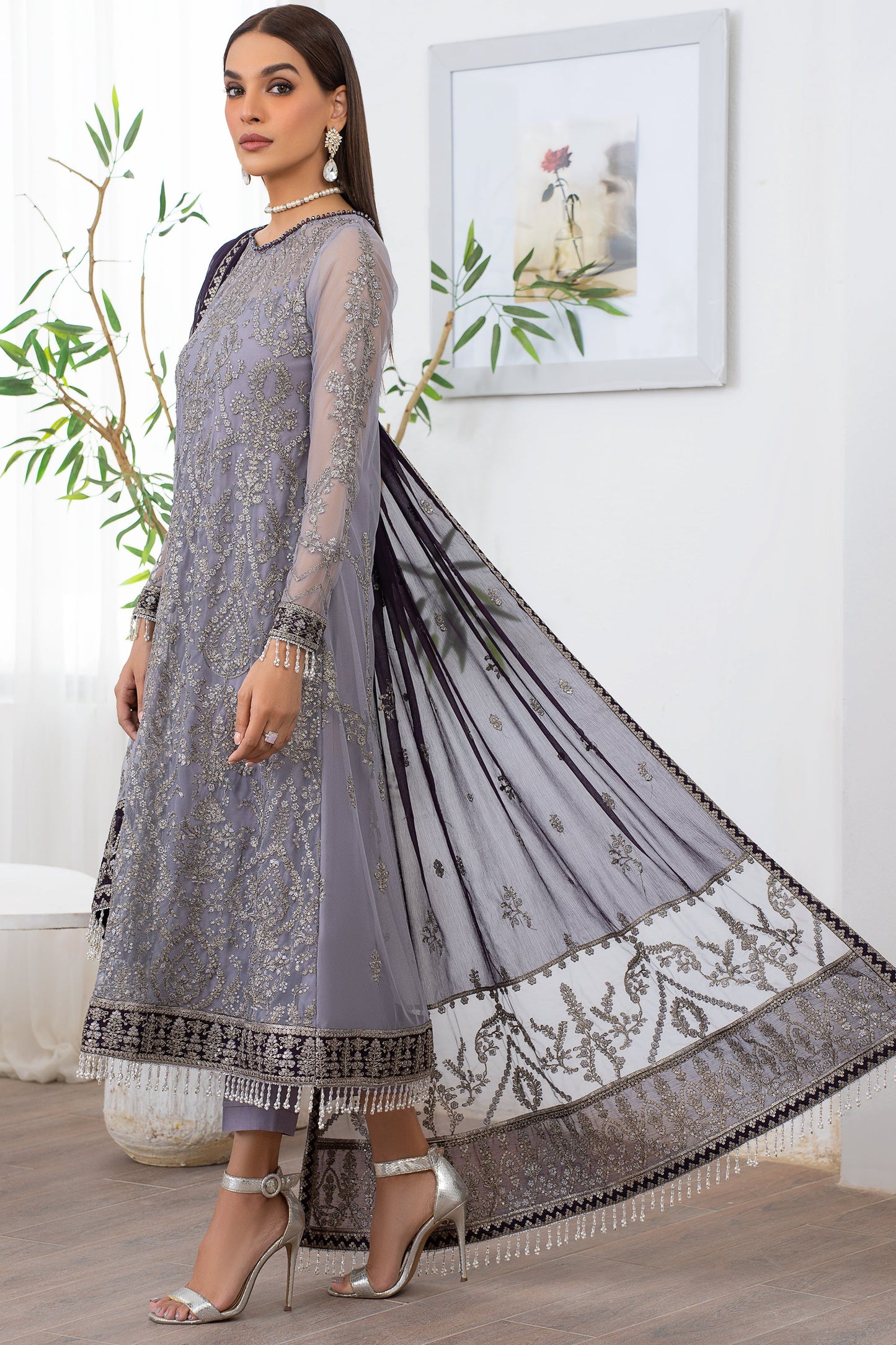 ZLM 08 AYMEL | Zarif Meeral Luxury Formals collection.