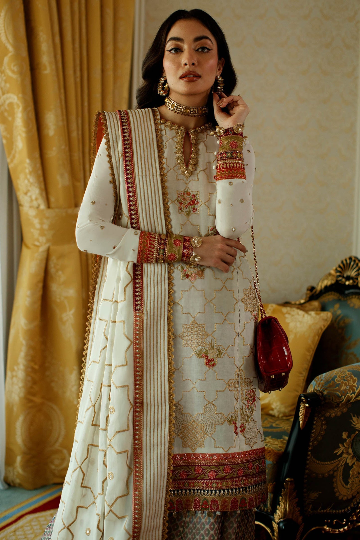 EL22-15 B (NADINE) | Elan Lawn 2022 | Unstitched Embroidered Lawn Suit