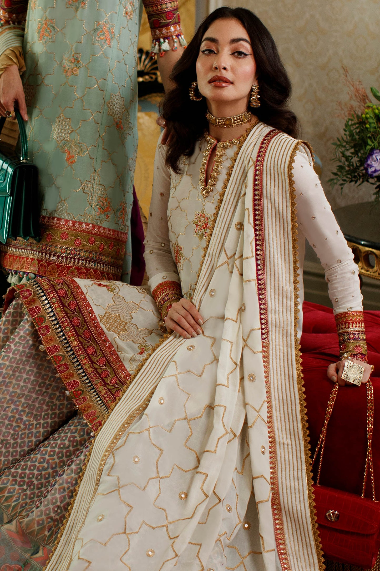 EL22-15 B (NADINE) | Elan Lawn 2022 | Unstitched Embroidered Lawn Suit