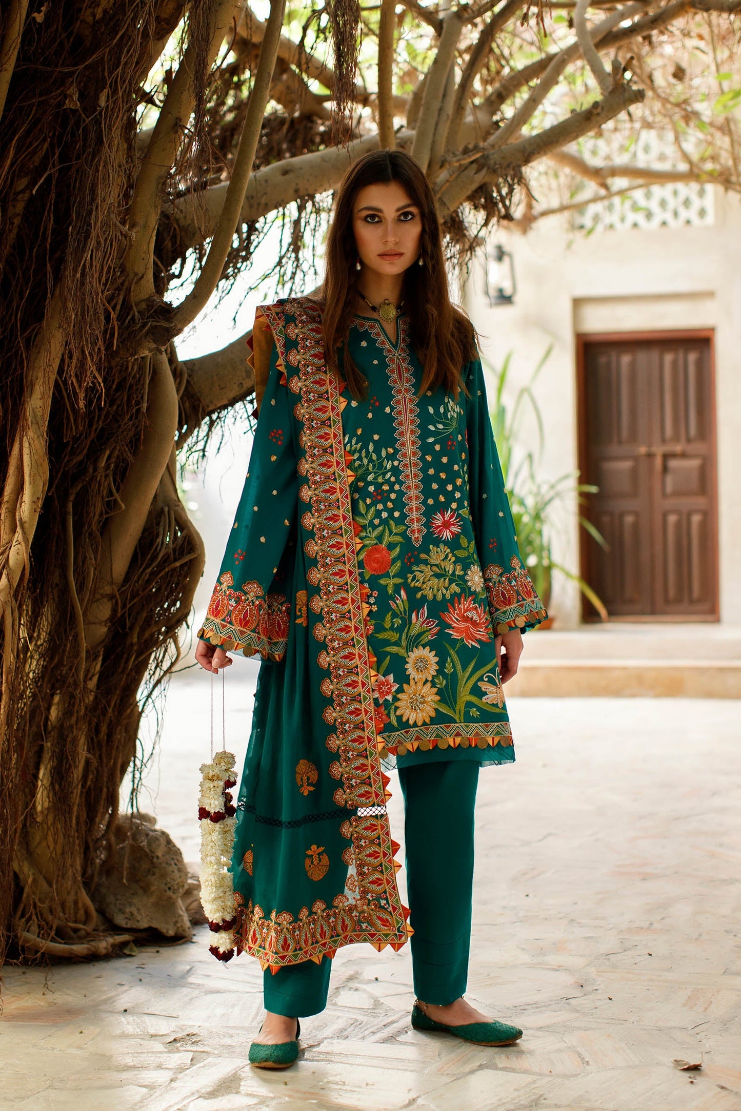 TAVOUS (ZL22-09 B) | Zaha Summer Lawn Collection 2022 | Unstitched Embroidered Lawn Suits