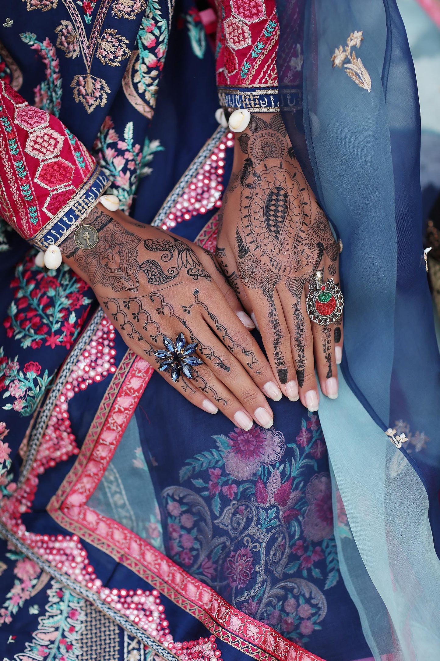 EL22-06 B (ELNAZ) | Elan Lawn 2022 | Unstitched Embroidered Lawn Suit