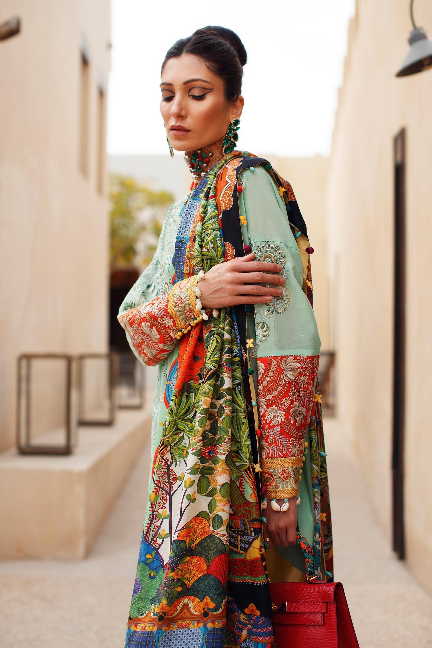 EL22-09 B (NIMA) | Elan Lawn 2022 | Unstitched Embroidered Lawn Suit