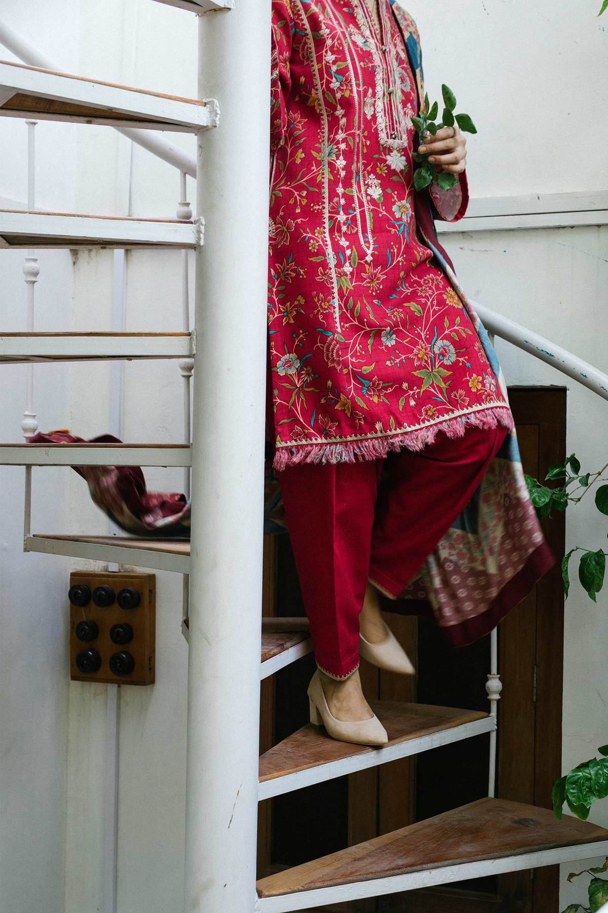 ZW21-1A | Zara Shahjahan Coco Winter 2021 Collection | Unstitched Embroidered Khaddar Suit