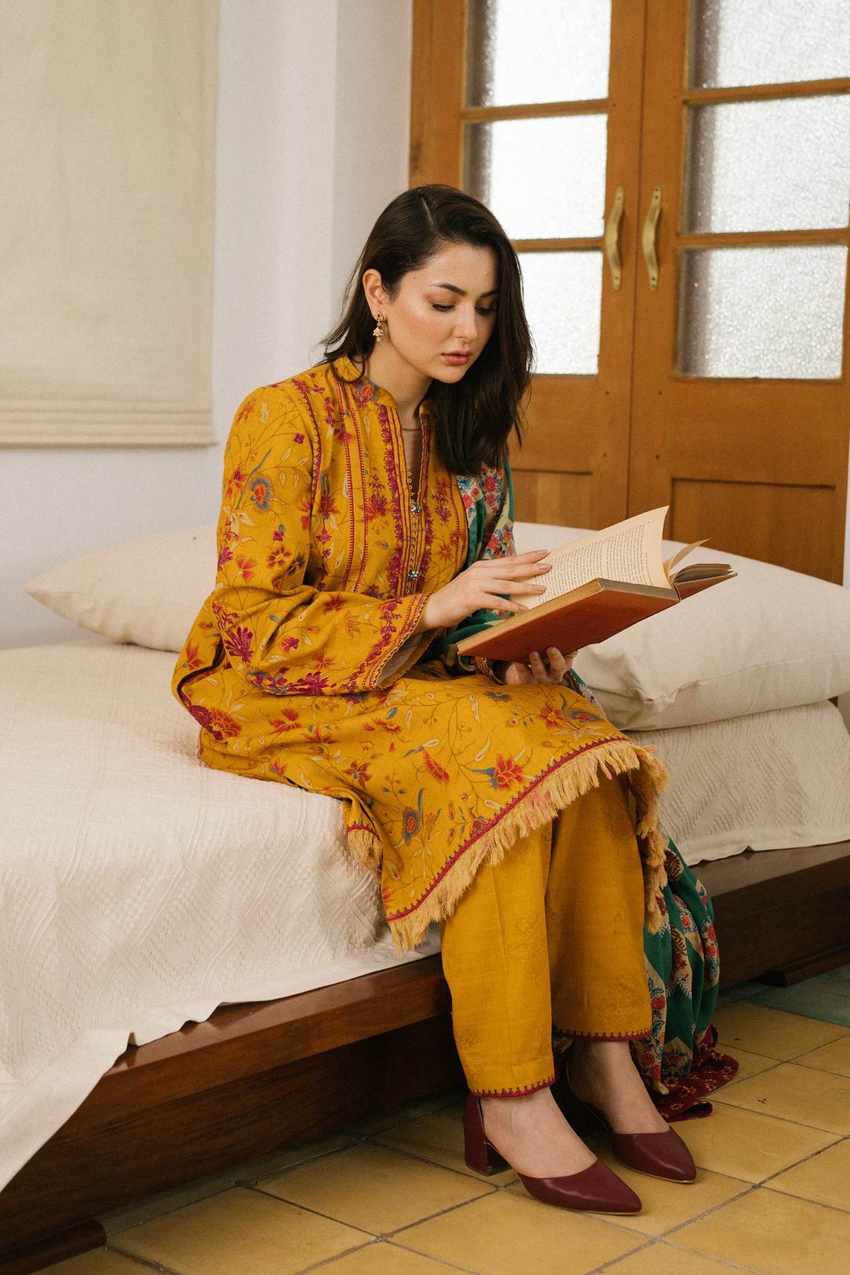 ZW21-1B | Zara Shahjahan Coco Winter 2021 Collection | Unstitched Embroidered Khaddar Suit