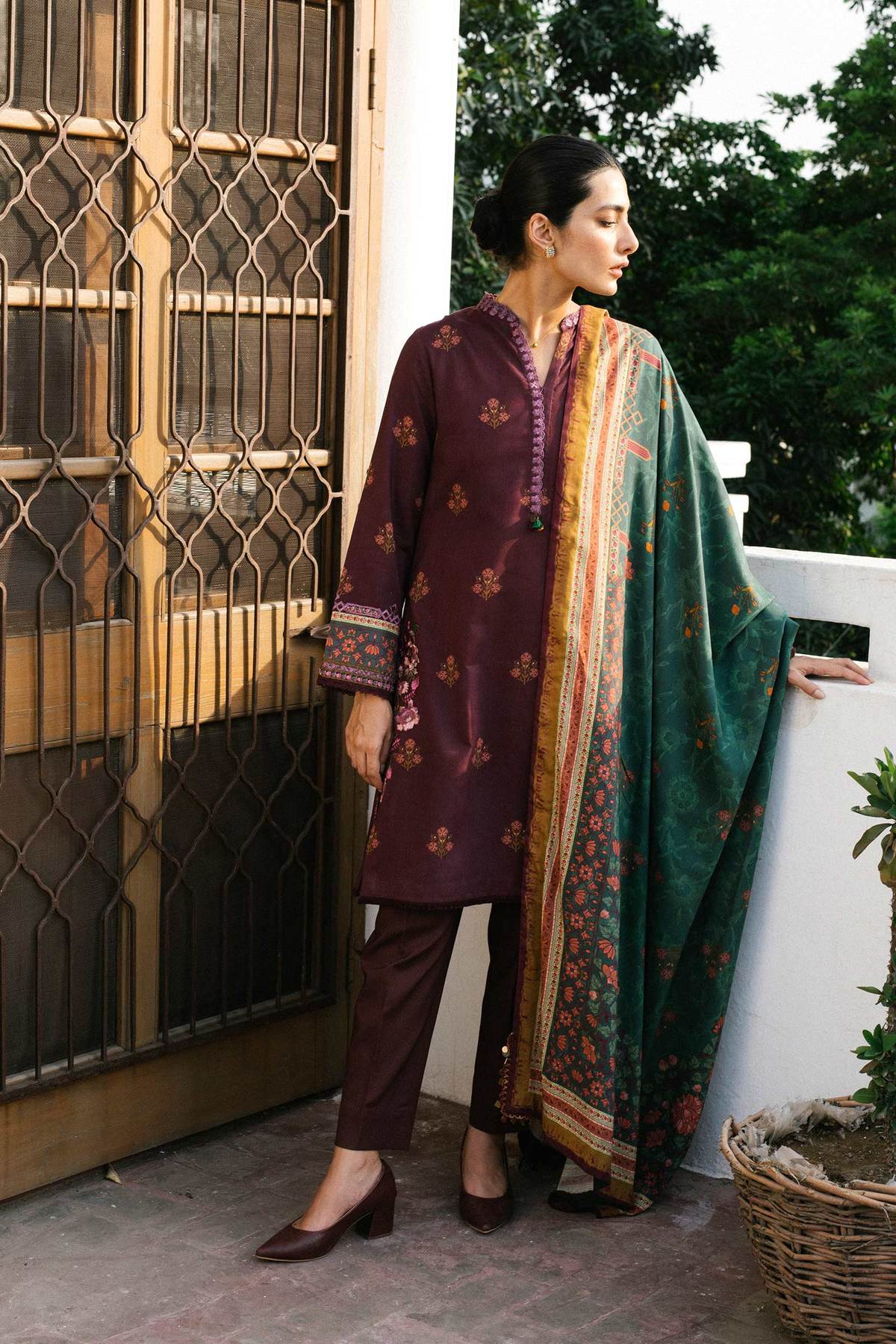 ZW21-5B | Zara Shahjahan Coco Winter 2021 Collection | Unstitched Embroidered linen Suits