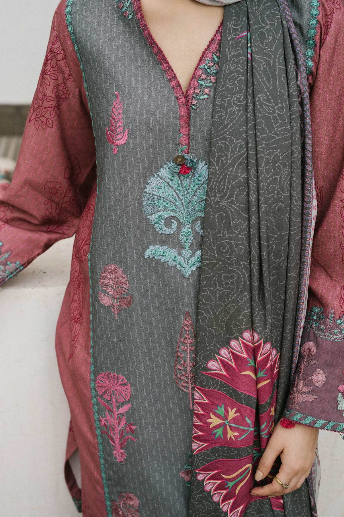 ZW21-6B | Zara Shahjahan Coco Winter 2021 Collection | Unstitched Embroidered linen Suits