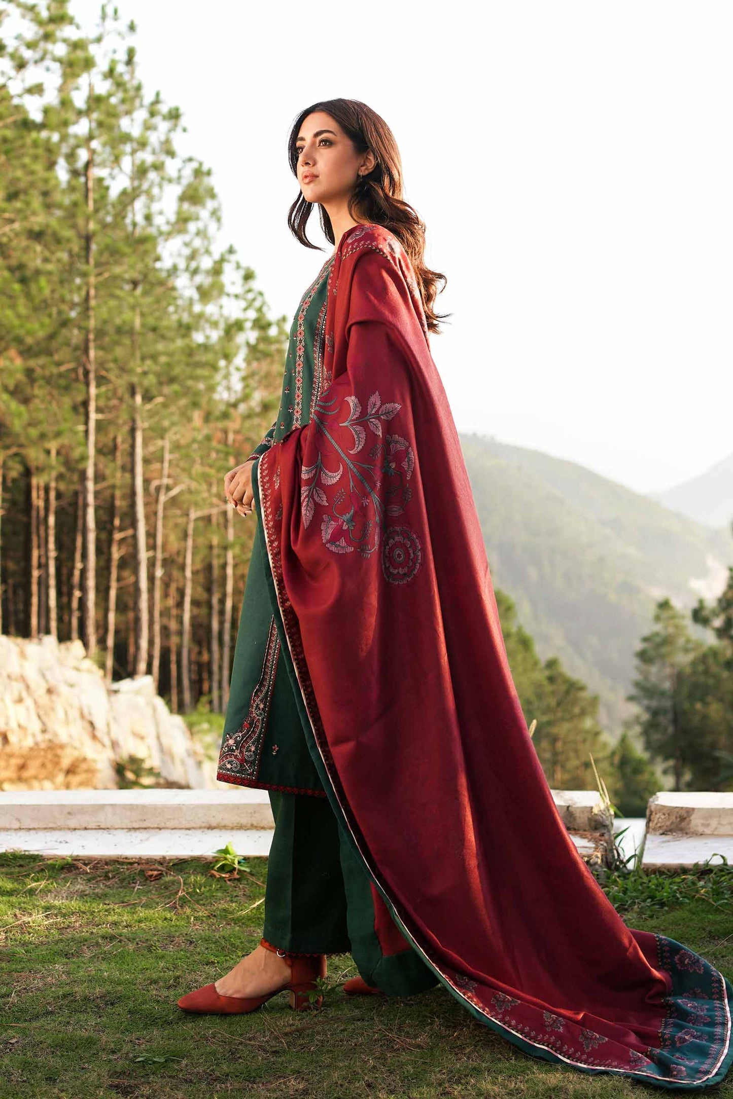 ZW22-2A | Zara Shahjahan Coco Winter Collection 2022 | Unstitched Embroidered Khaddar Linen Suits