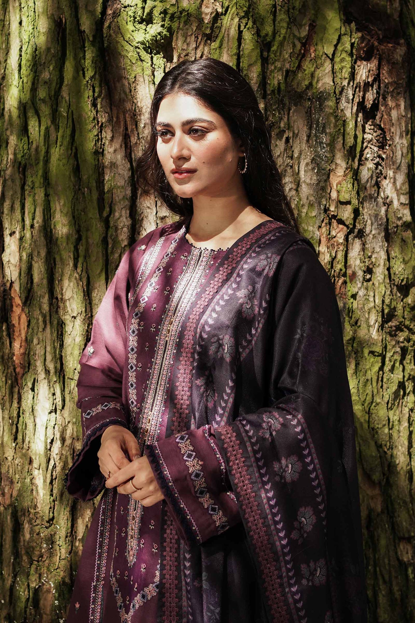 ZW22-2B | Zara Shahjahan Coco Winter Collection 2022 | Unstitched Embroidered Khaddar Linen Suits