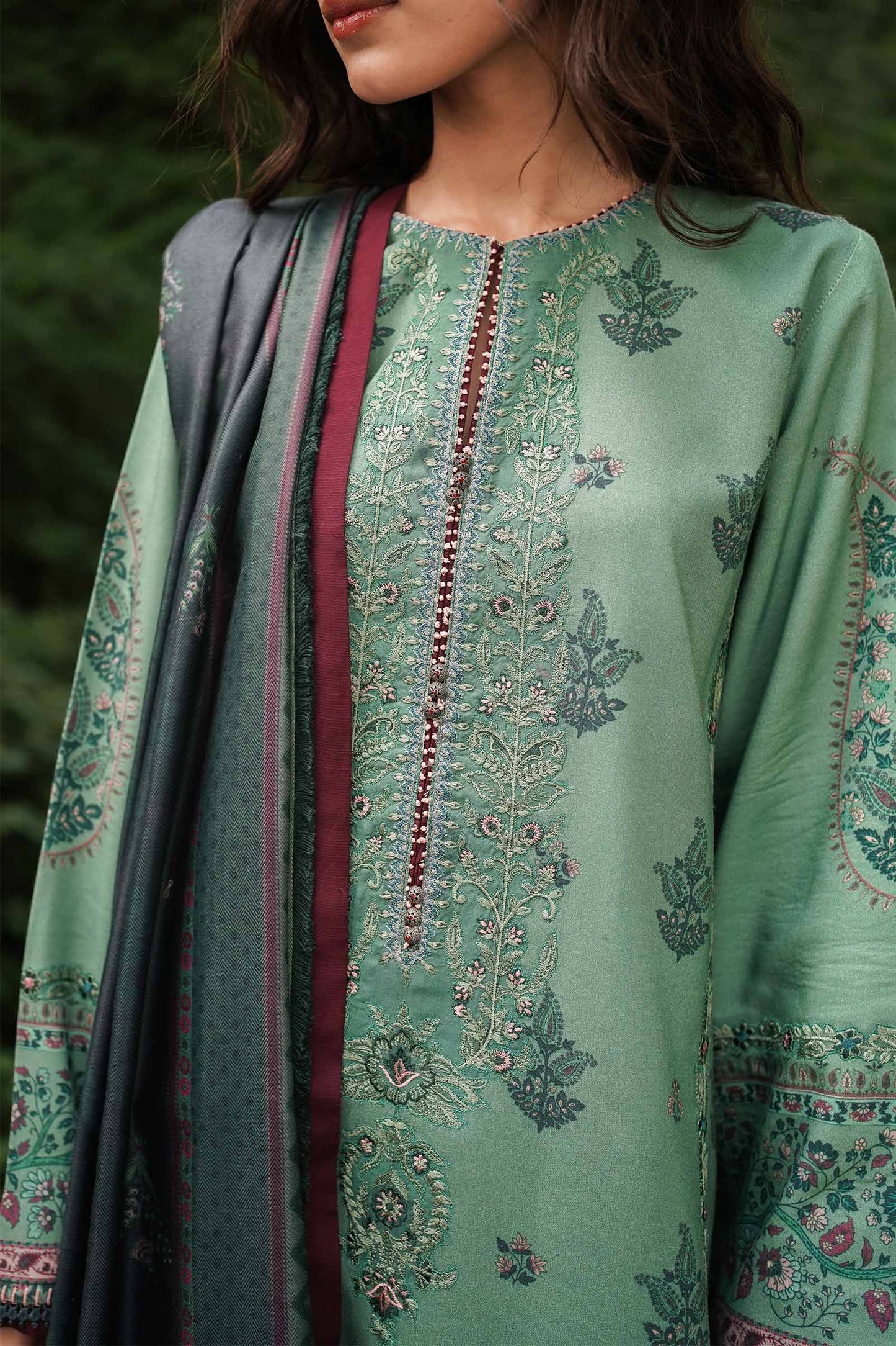 ZW22-4A | Zara Shahjahan Coco Winter Collection 2022 | Unstitched Embroidered Khaddar Linen Suits