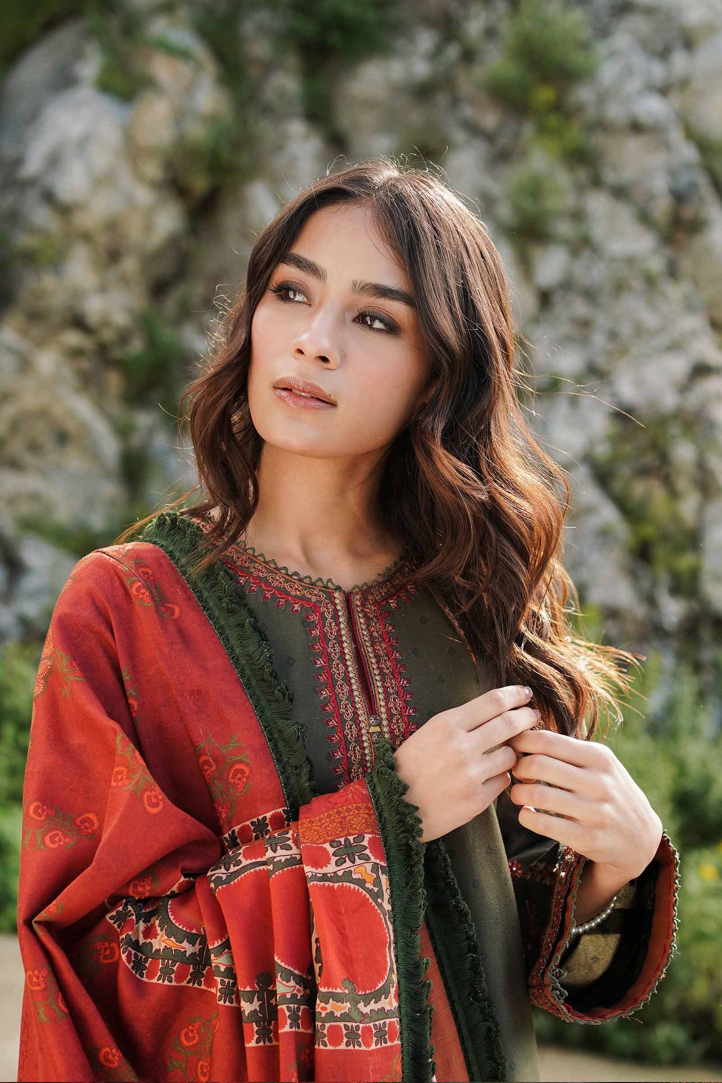 ZW22-7A | Zara Shahjahan Coco Winter Collection 2022 | Unstitched Embroidered Khaddar Linen Suits